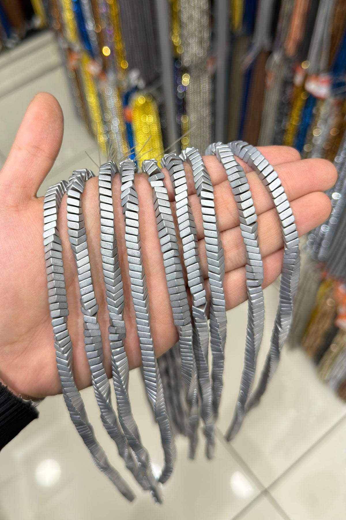 Hematit Taşı Dalgalı Rondela Kesim 6x3mm- Mat Açık Gri Doğal Taş Dizi