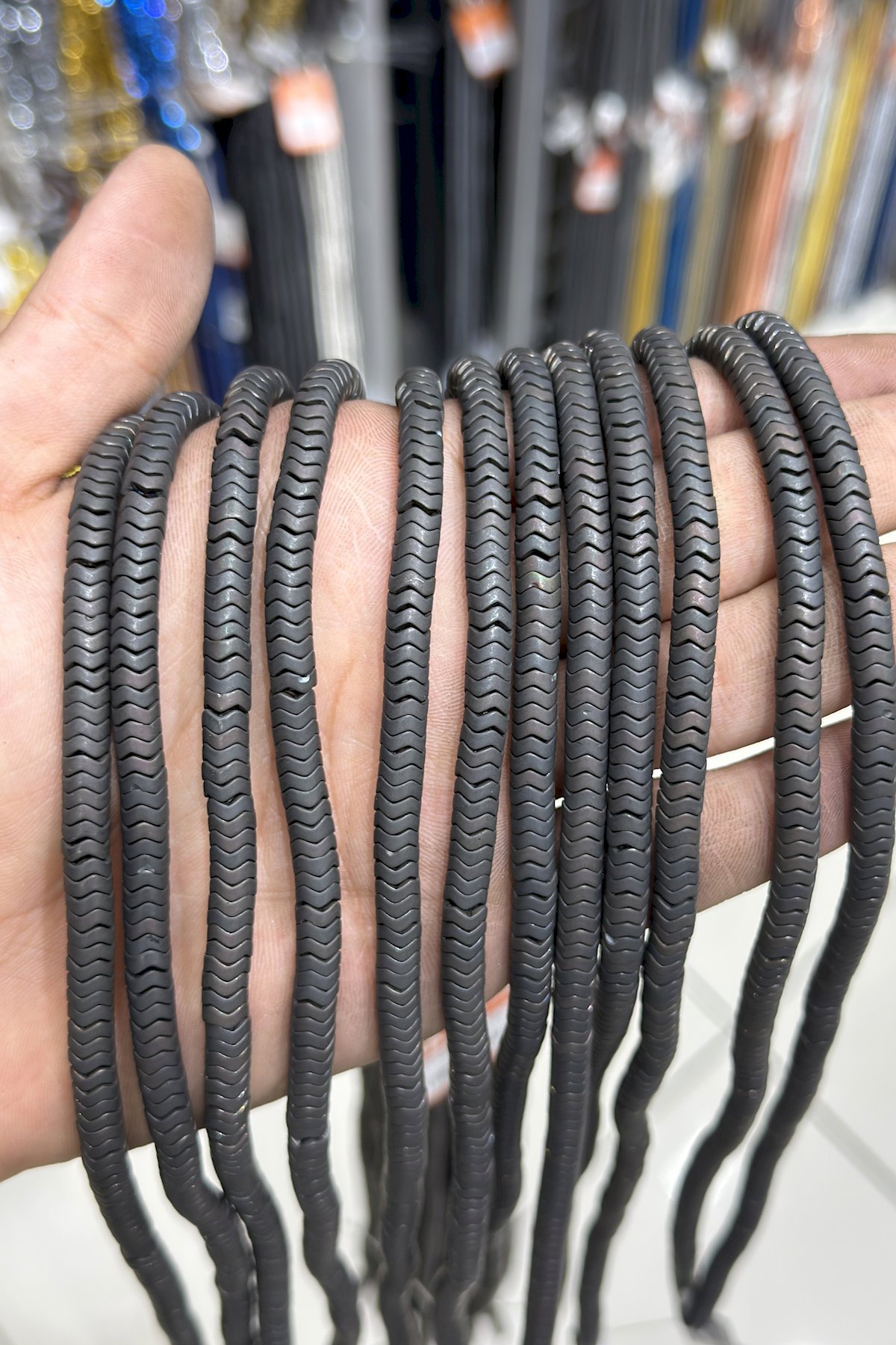 Hematit Taşı Dalgalı Rondela Kesim Mat Koyu Gri 6x2mm Doğal Taş Dizi
