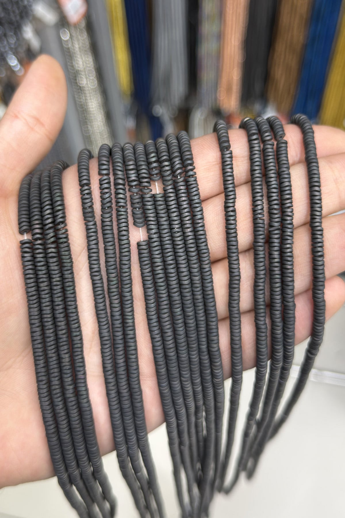 Hematit Taşı Dalgalı Rondela Kesim Mat Siyah 4x1mm Doğal Taş Dizi