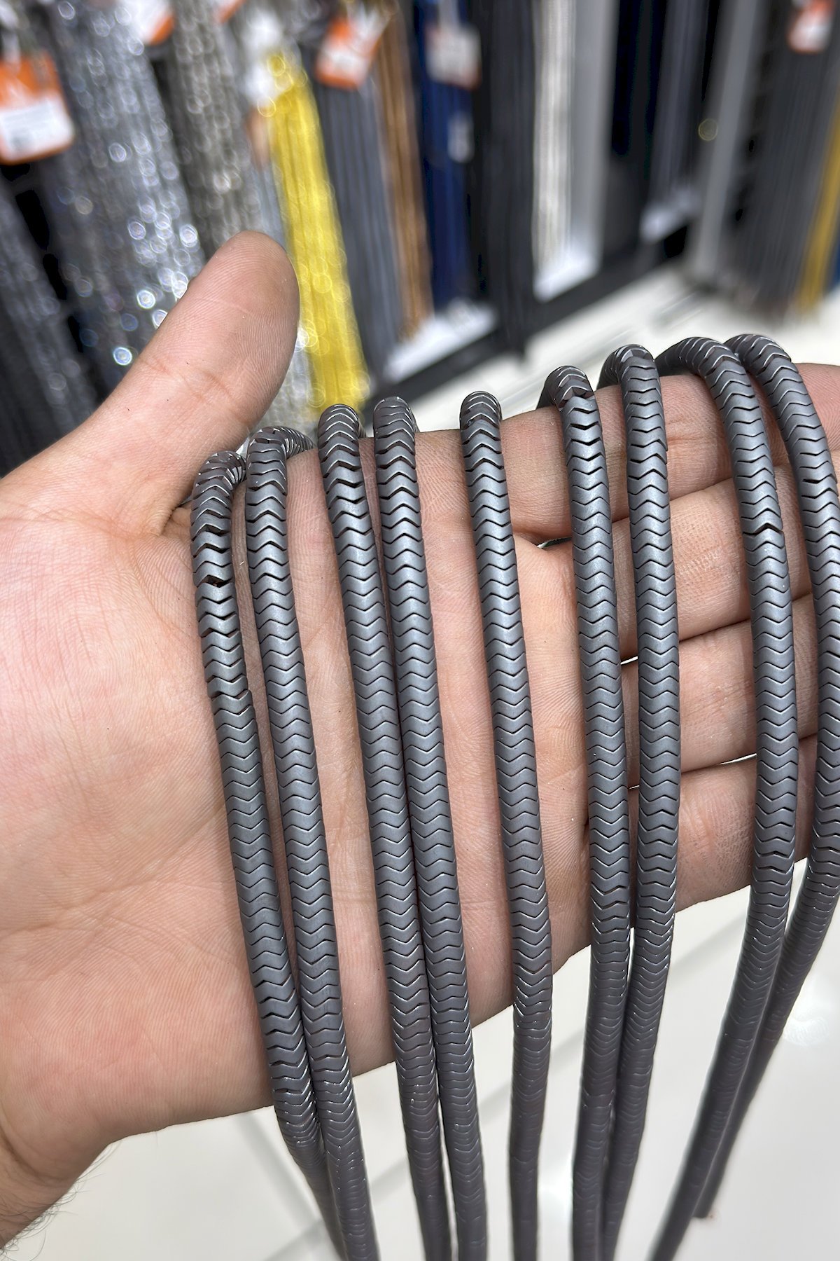 Hematit Taşı Dalgalı Rondela Kesim Mat Gri 6x2mm Doğal Taş Dizi