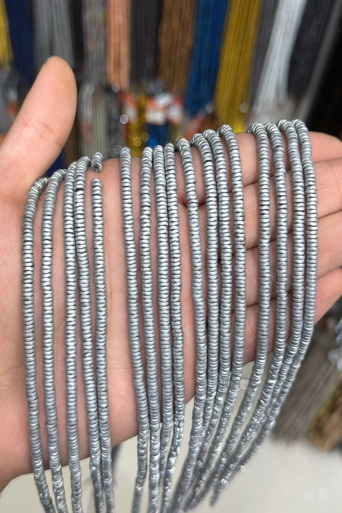 Hematit Taşı Dalgalı Rondela Kesim Mat Açık Gri 4x1mm Doğal Taş Dizi