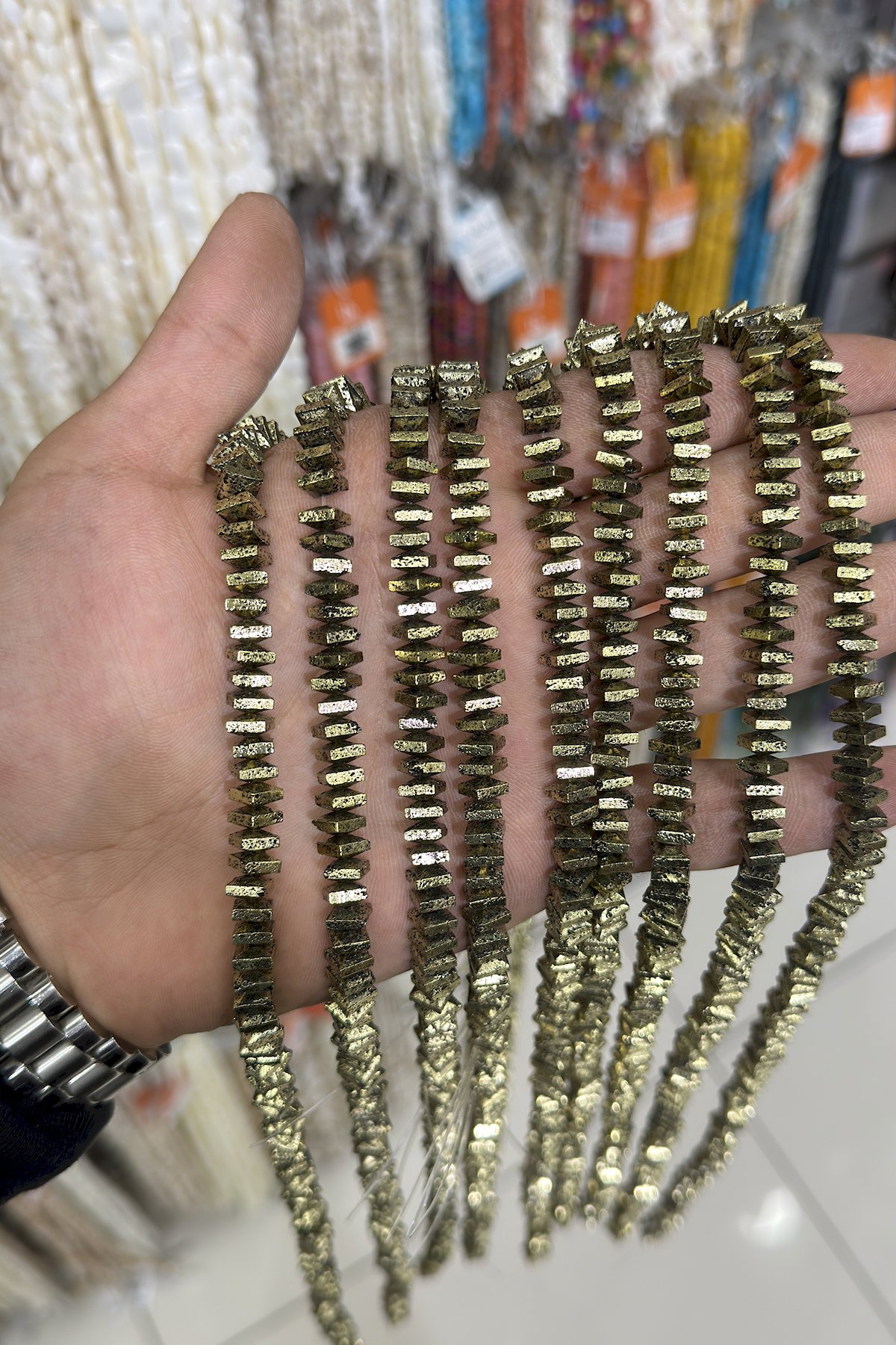 Hematit Taşı Dikdörtgen Kesim 4x6mm- Doğal Taş Dizi