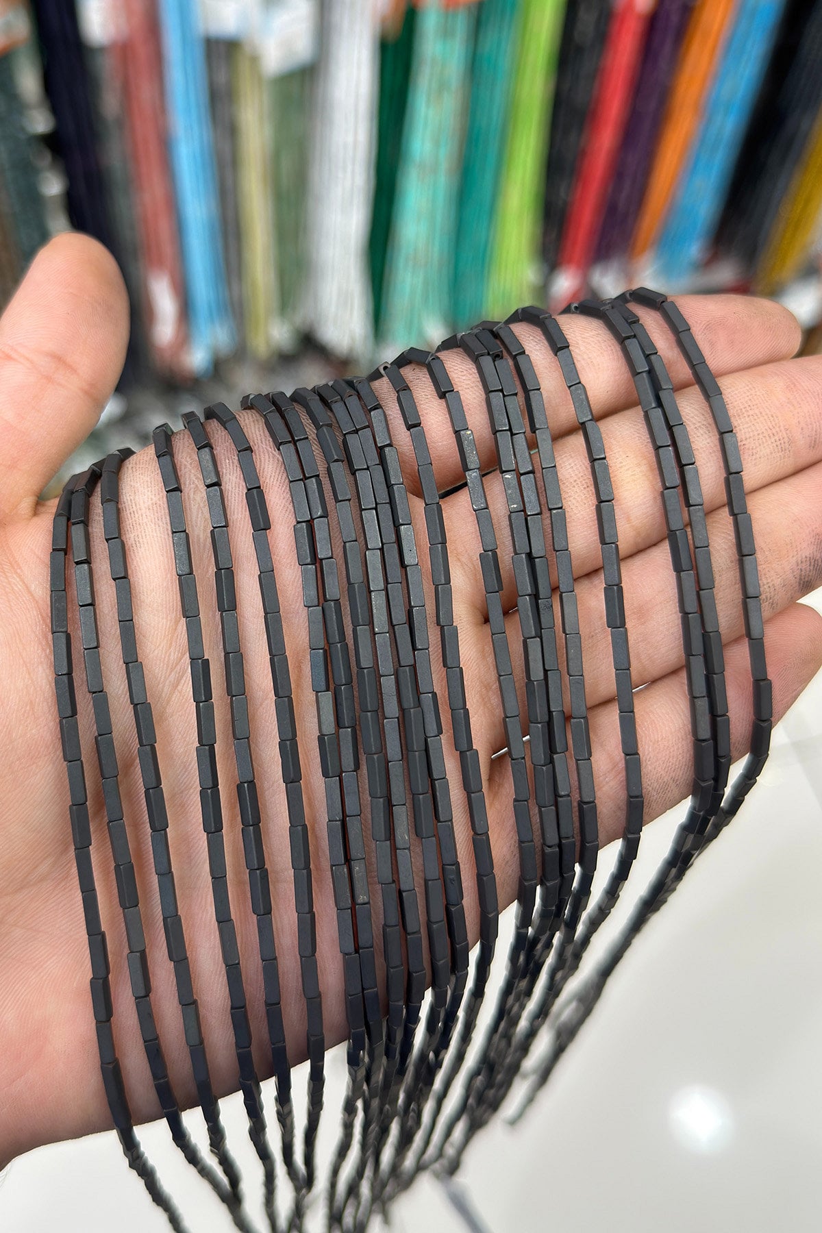 Hematit Taşı Dikdörtgen Kesim Mat Siyah 2x6mm Doğal Taş Dizi