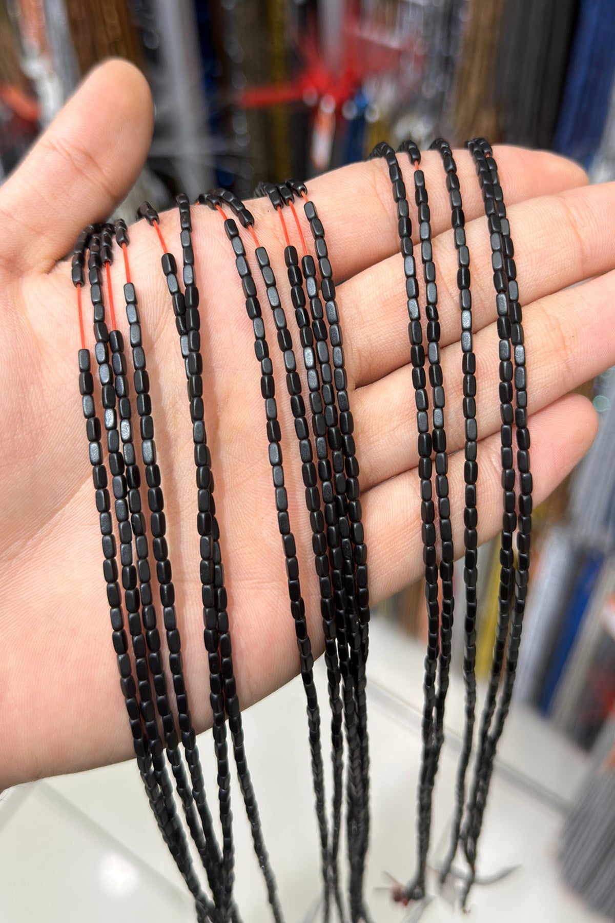 Hematit Taşı Dikdörtgen Kesim Mat Siyah 2x4mm Doğal Taş Dizi