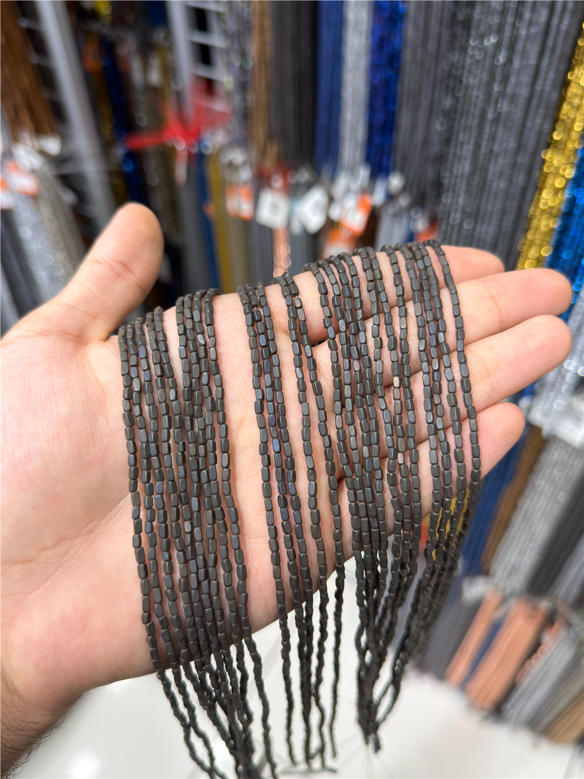 Hematit Taşı Dikdörtgen Kesim Mat Siyah 2x4mm Doğal Taş Dizi