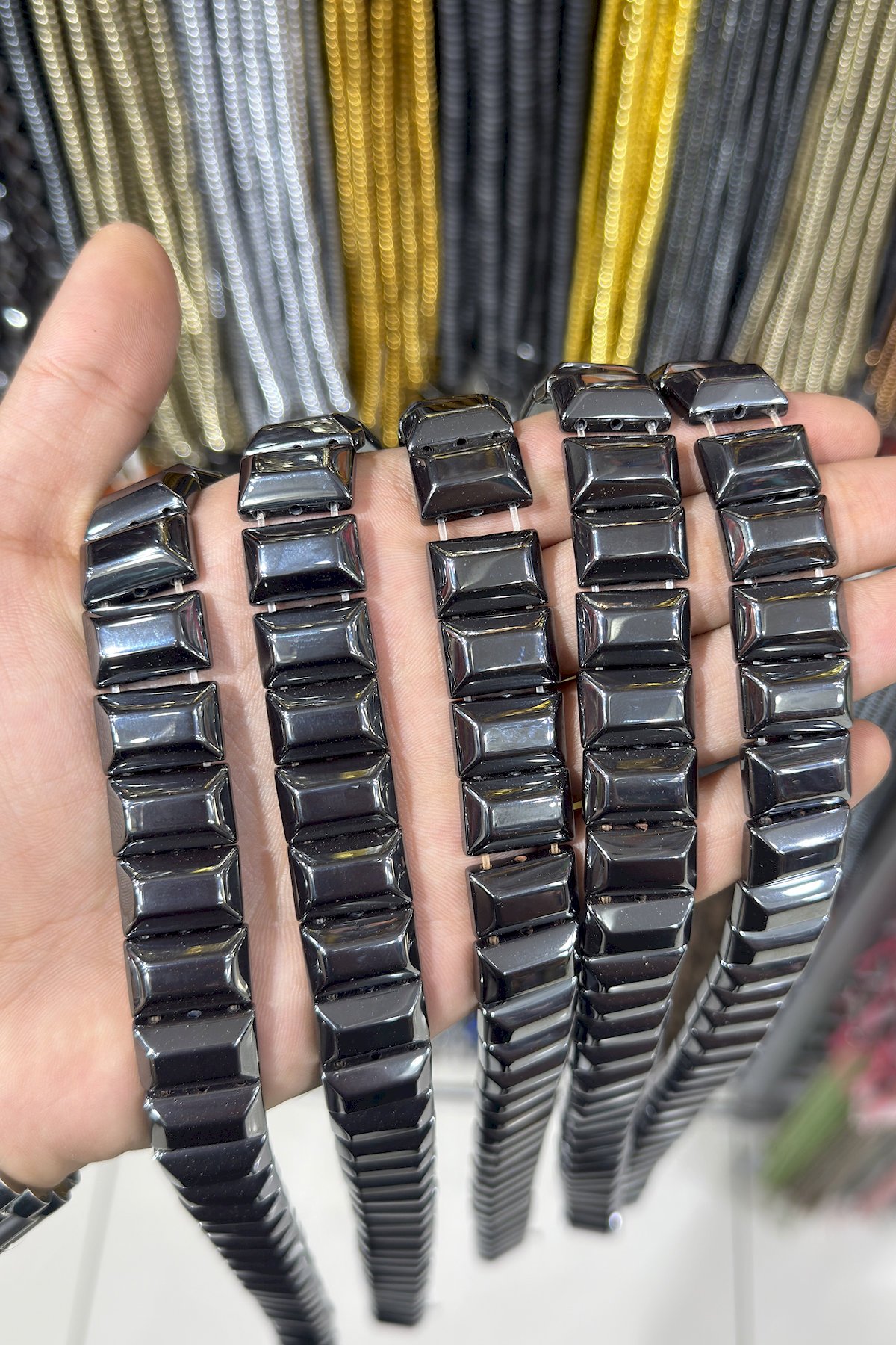 Hematit Taşı Dikdörtgen Kesim Parlak Füme 12x18mm Doğal Taş Dizi