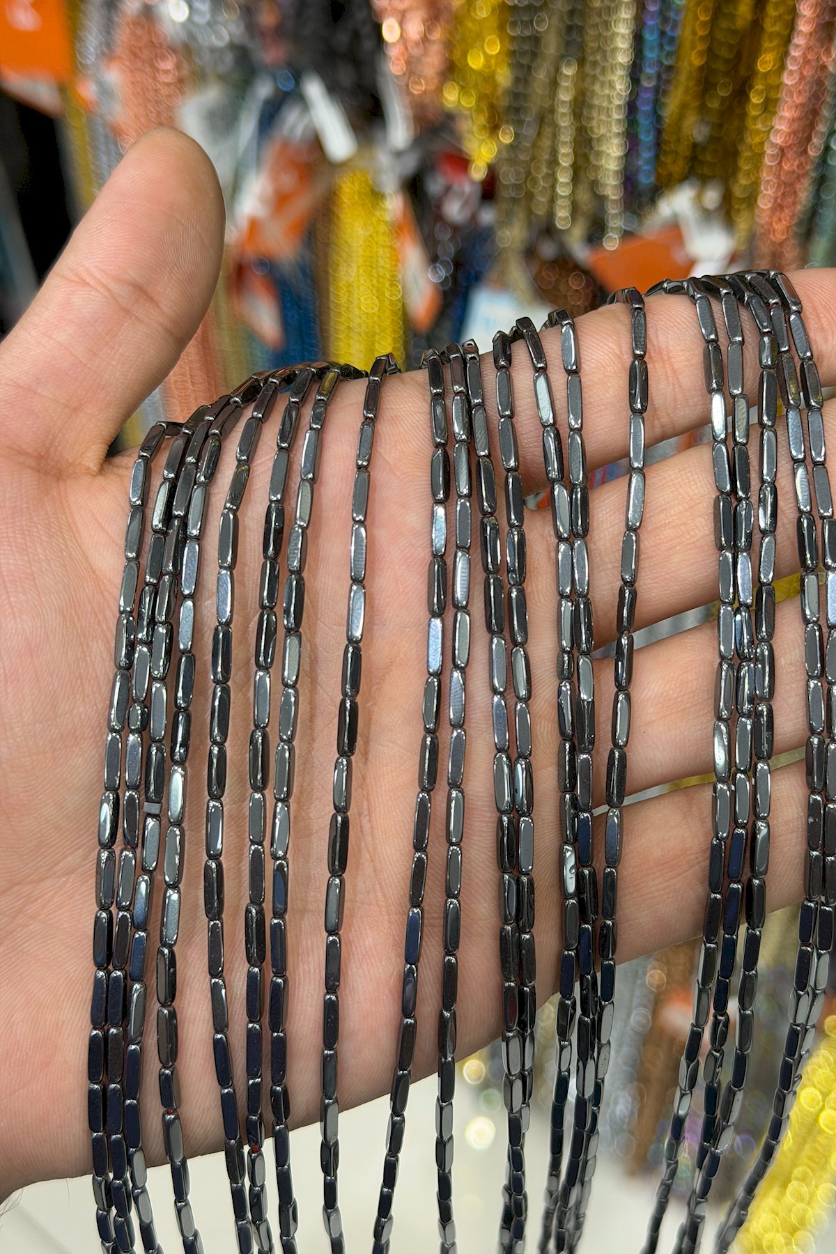 Hematit Taşı Dikdörtgen Kesim Parlak Füme 2x8mm Doğal Taş Dizi