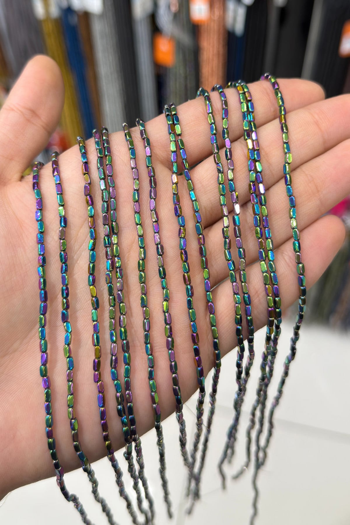 Hematit Taşı Dikdörtgen Kesim Parlak Gökkuşağı 2x4mm Doğal Taş Dizi