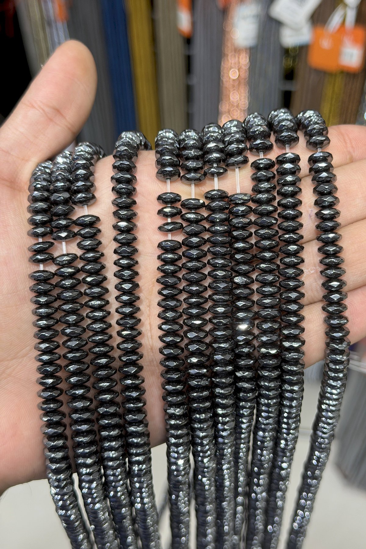 Hematit Taşı Fasetli Kesim Parlak Füme 8x3mm Doğal Taş Dizi
