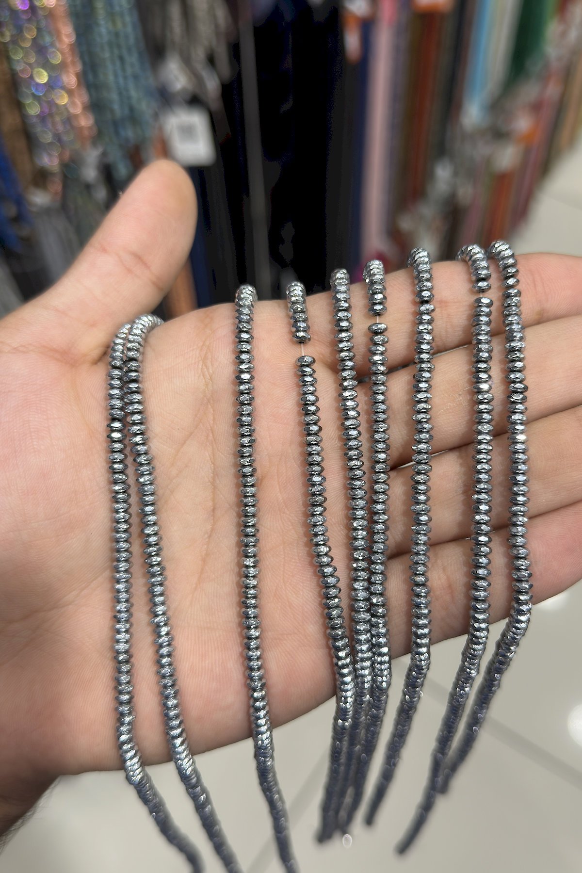 Hematit Taşı Fasetli Kesim Parlak Gümüş 4x2mm Doğal Taş Dizi