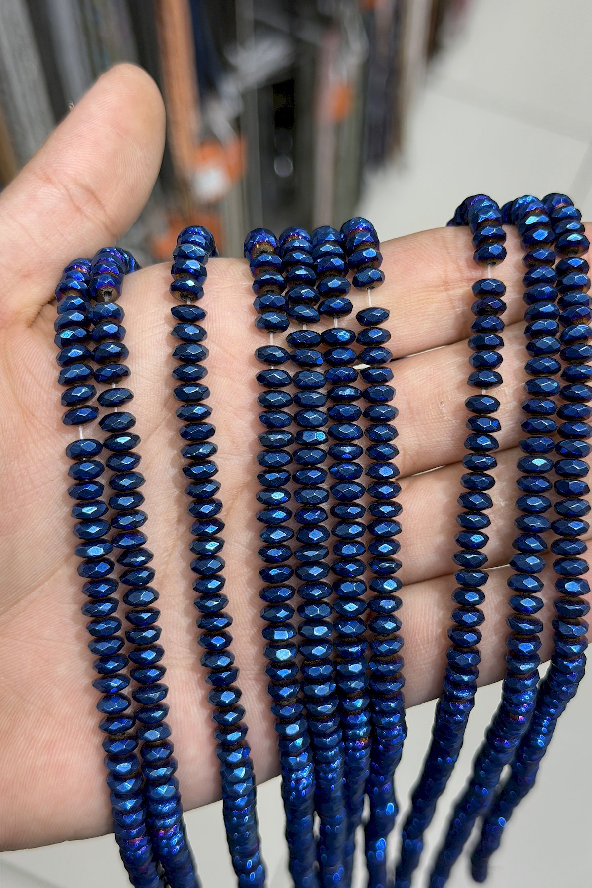 Hematit Taşı Fasetli Kesim Parlak Mavi 4x2mm Doğal Taş Dizi