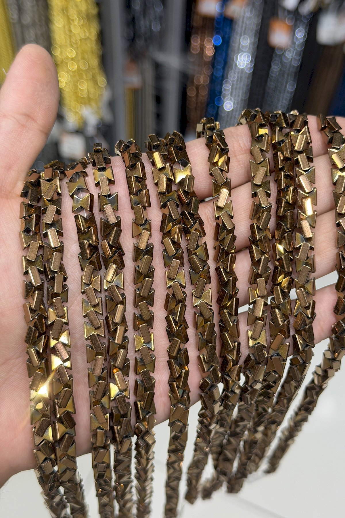 Hematit Taşı Fiyonk Kesim Parlak Kahverengi 6x6mm Doğal Taş Dizi