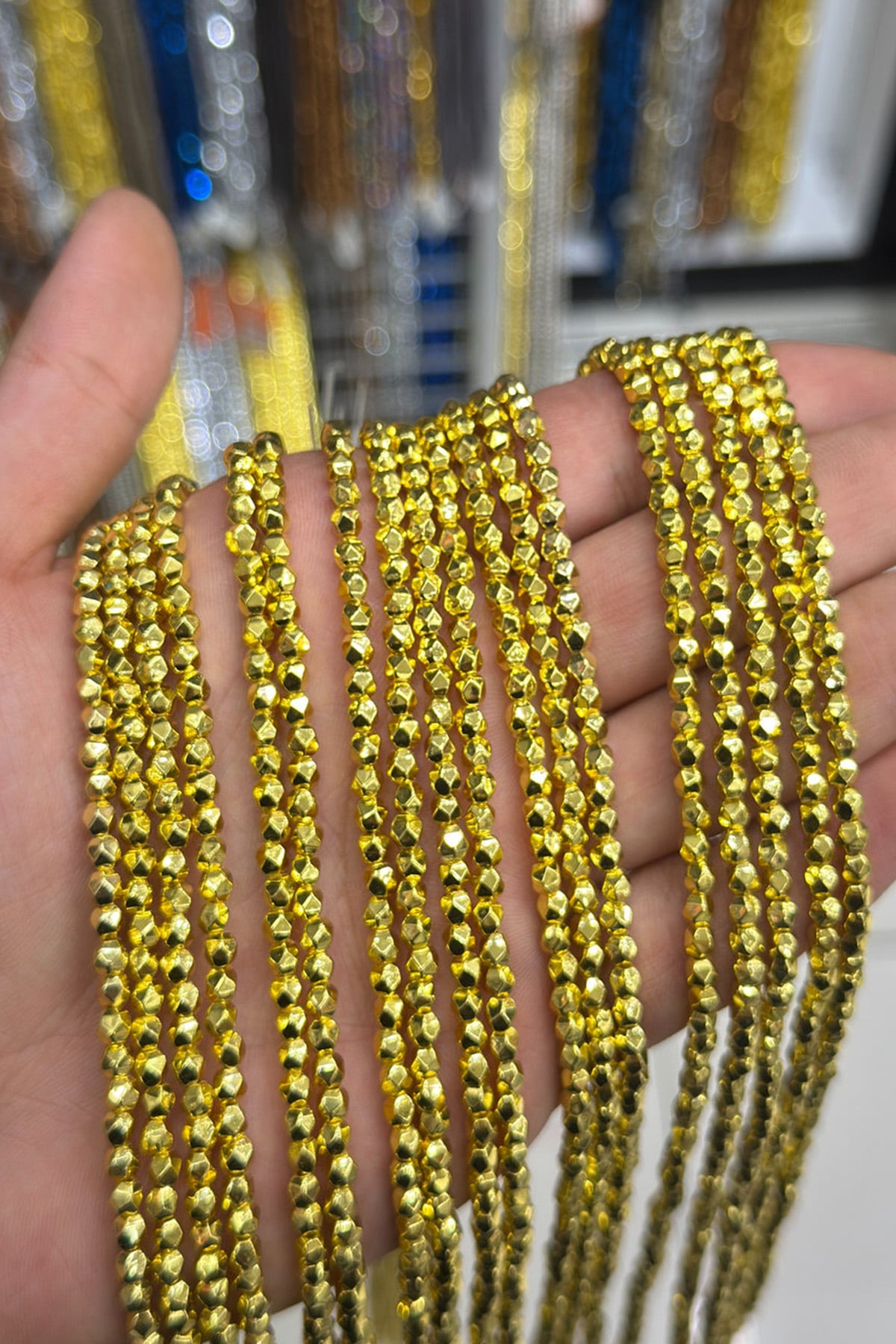 Hematit Taşı Hegzagonal Kesim Altın Sarı 4x4mm Doğal Taş Dizi