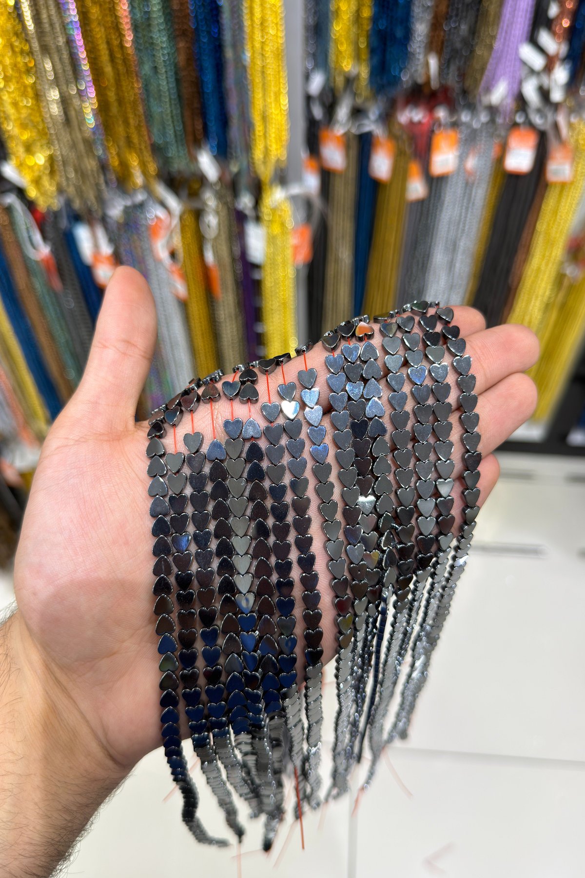 Hematit Taşı Kalp Kesim Parlak Füme 6mm Doğal Taş Dizi