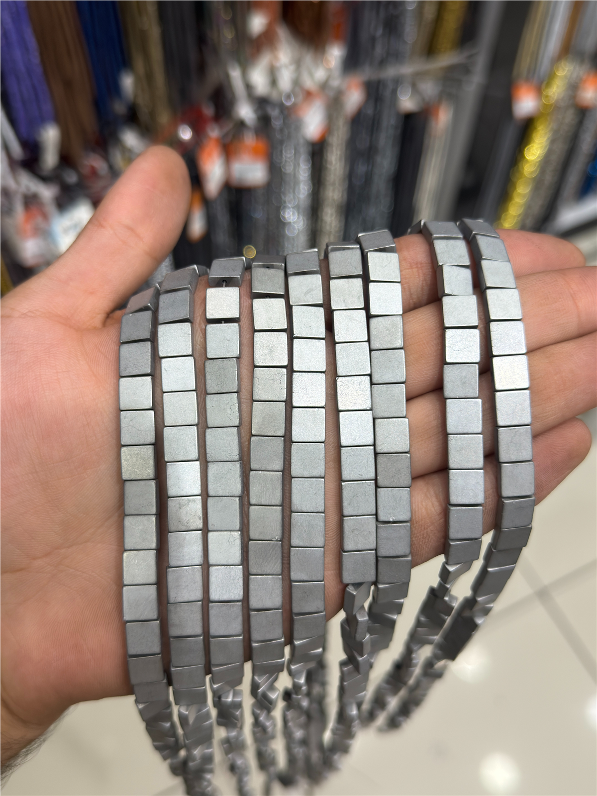 Hematit Taşı Kare Kesim Mat Açık Gri 8x3mm Doğal Taş Dizi