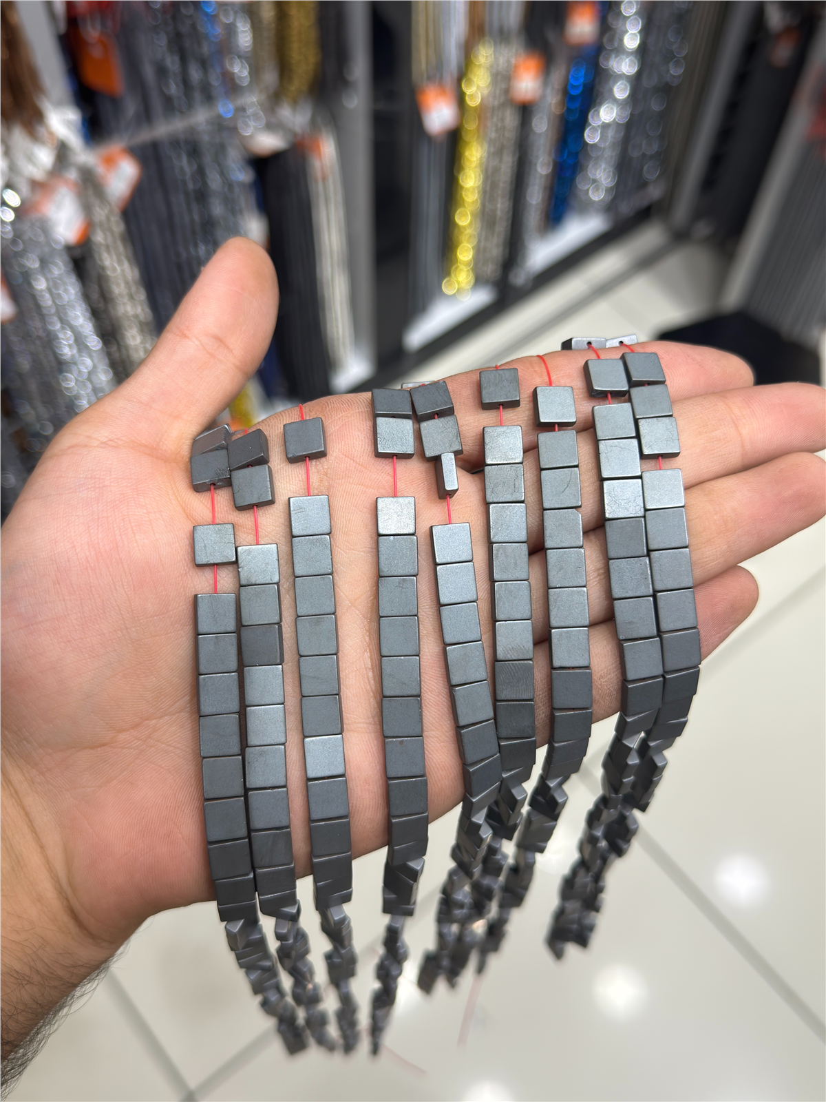 Hematit Taşı Kare Kesim Mat Gri 8x3mm Doğal Taş Dizi