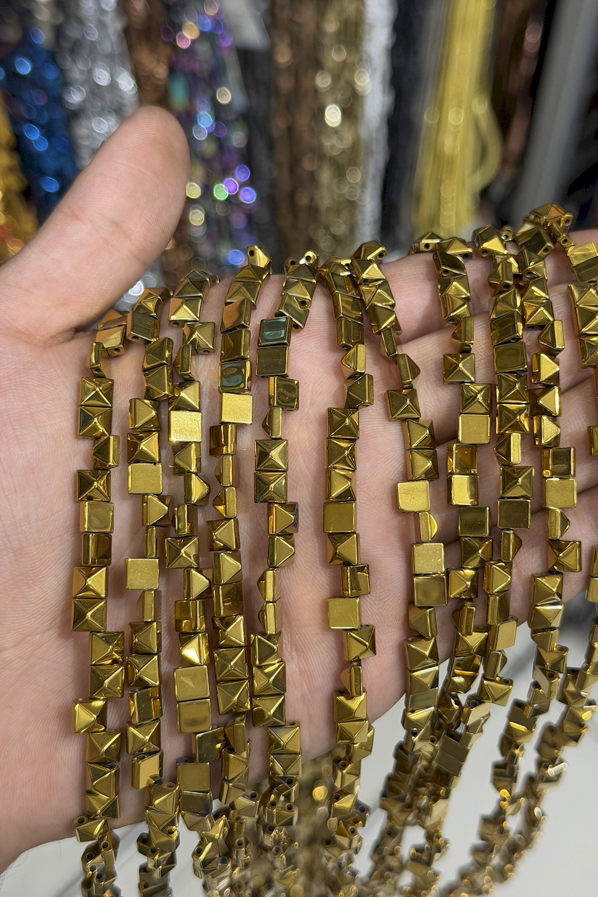 Hematit Taşı Kare Kesim Parlak Gold 6x6mm Doğal Taş Dizi