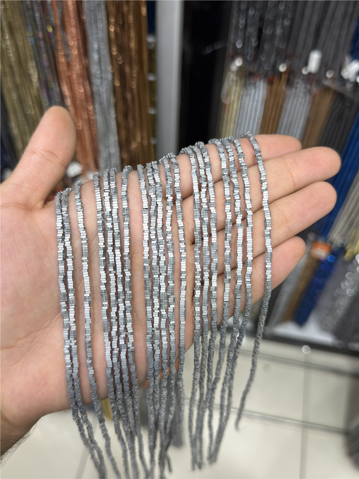 Hematit Taşı Kare Rondela Kesim 2x1mm- Mat Açık Gri Doğal Taş Dizi