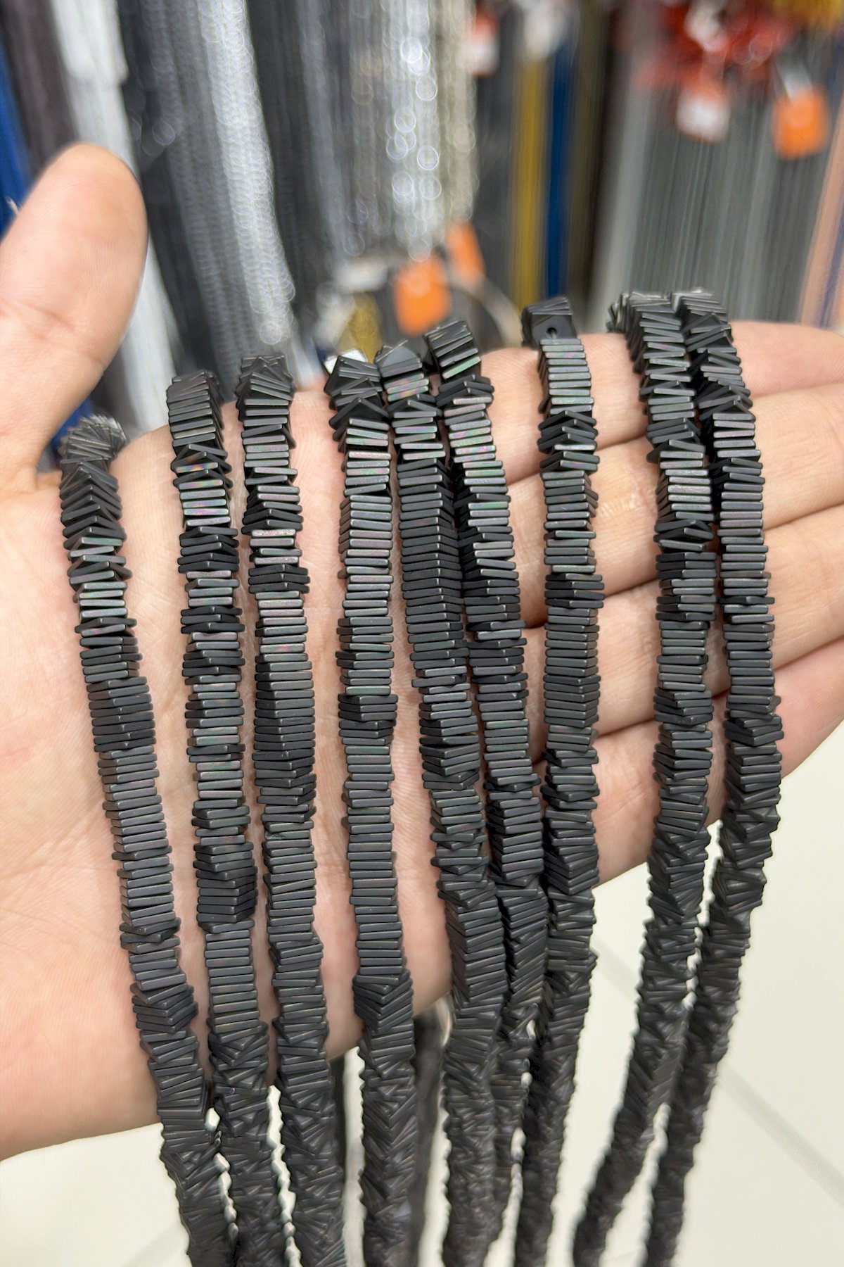 Hematit Taşı Kare Rondela Kesim Mat Siyah 6x1mm Doğal Taş Dizi