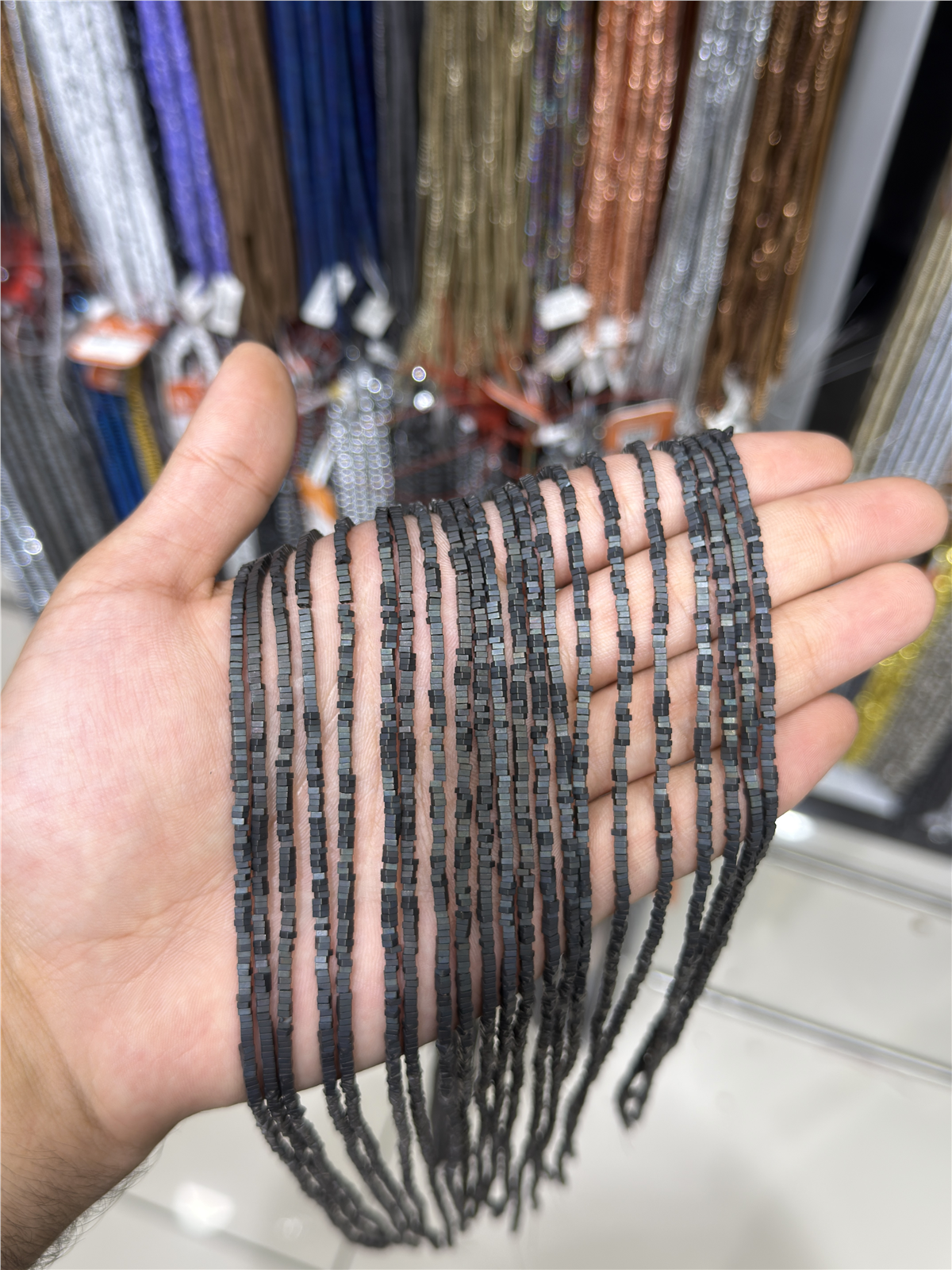 Hematit Doğal Taş Mat Siyah Dore Kesim 2x1mm Dizi