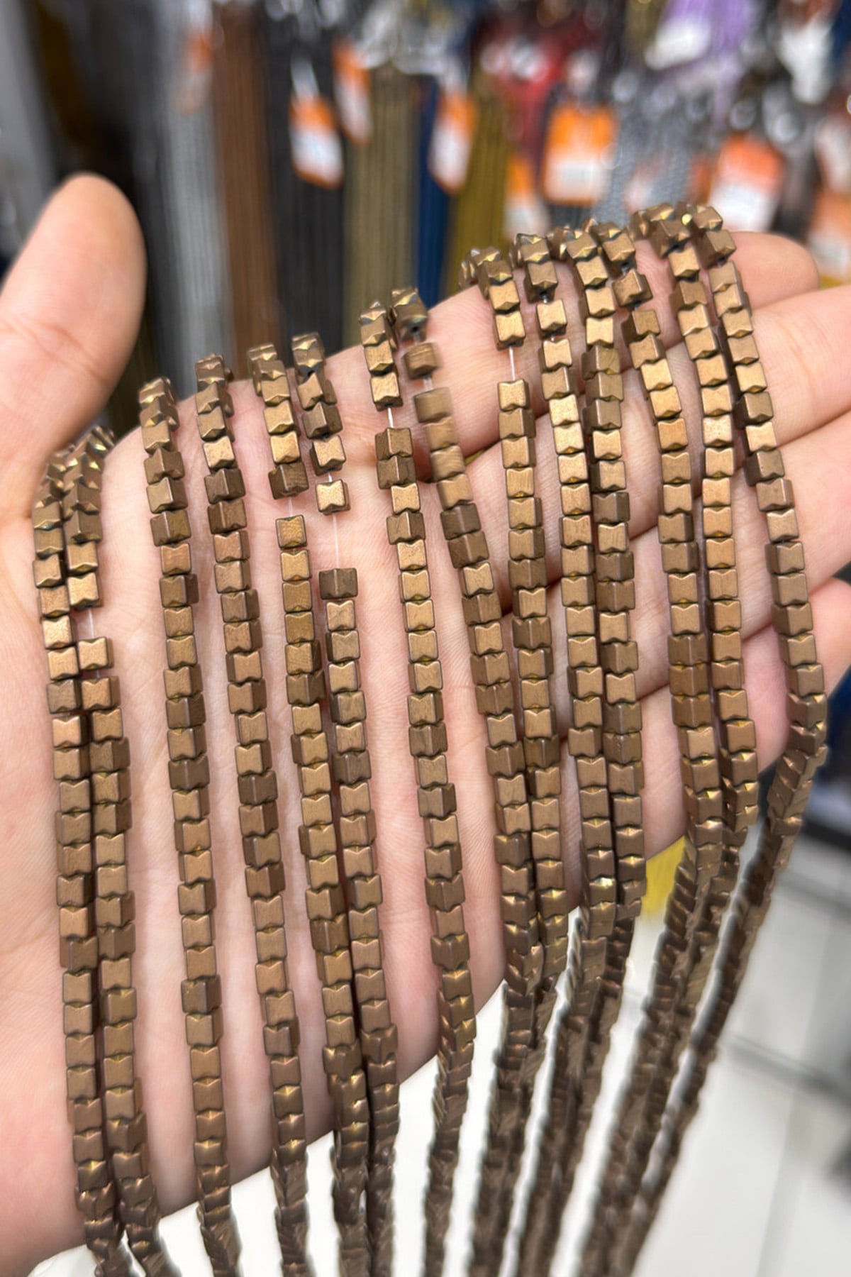 Hematit Taşı Küp Kesim Mat Kahverengi 4x4mm Doğal Taş Dizi