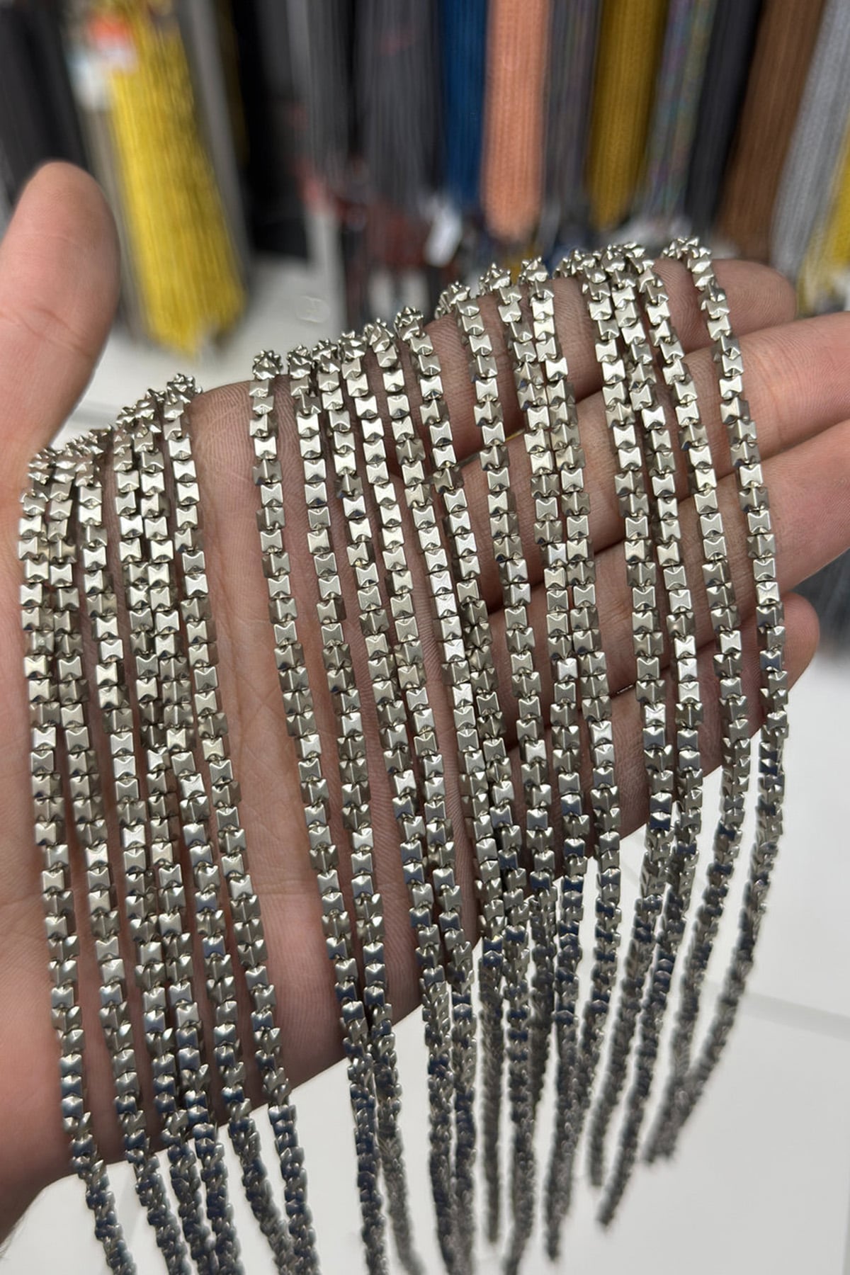 Hematit Doğal Taş Titanyum Küp Kesim 3x4mm Dizi