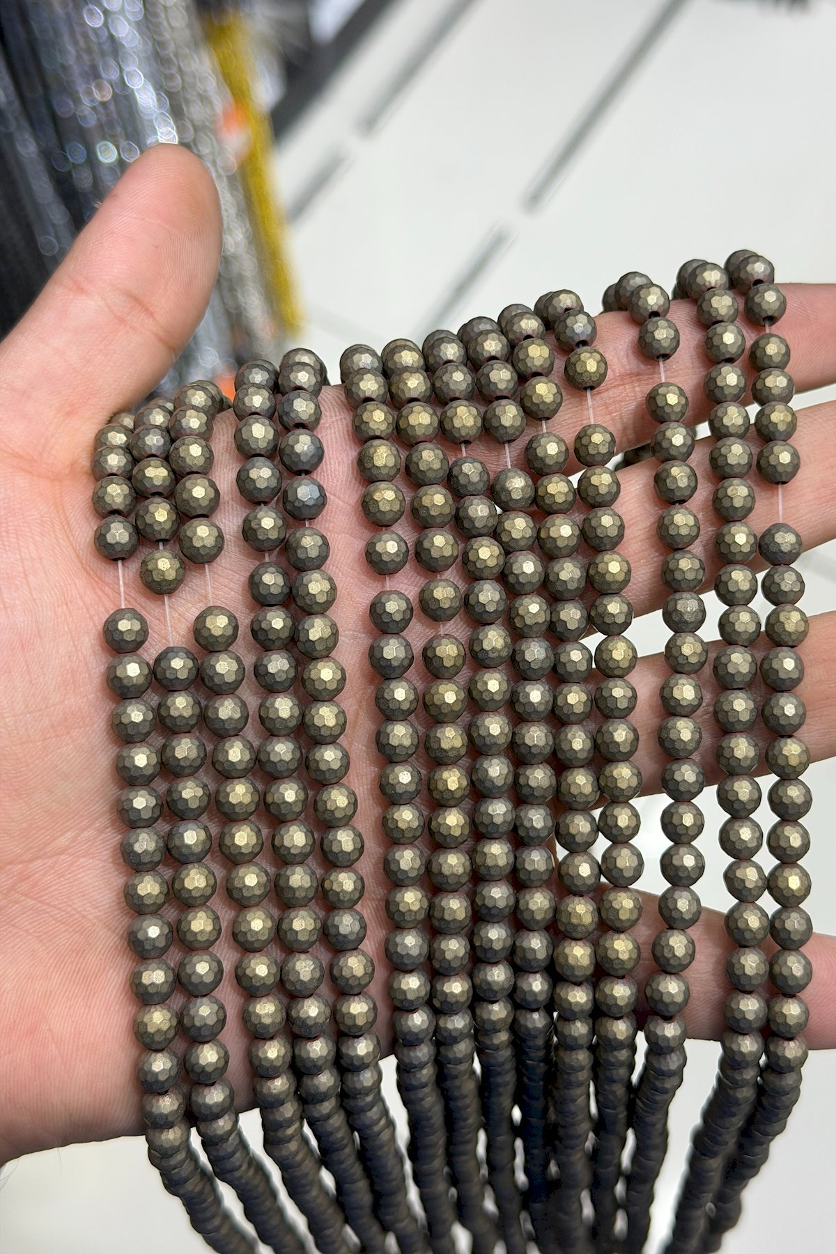 Hematit Taşı Küre Faset Kesim Sarı 6mm Doğal Taş Dizi