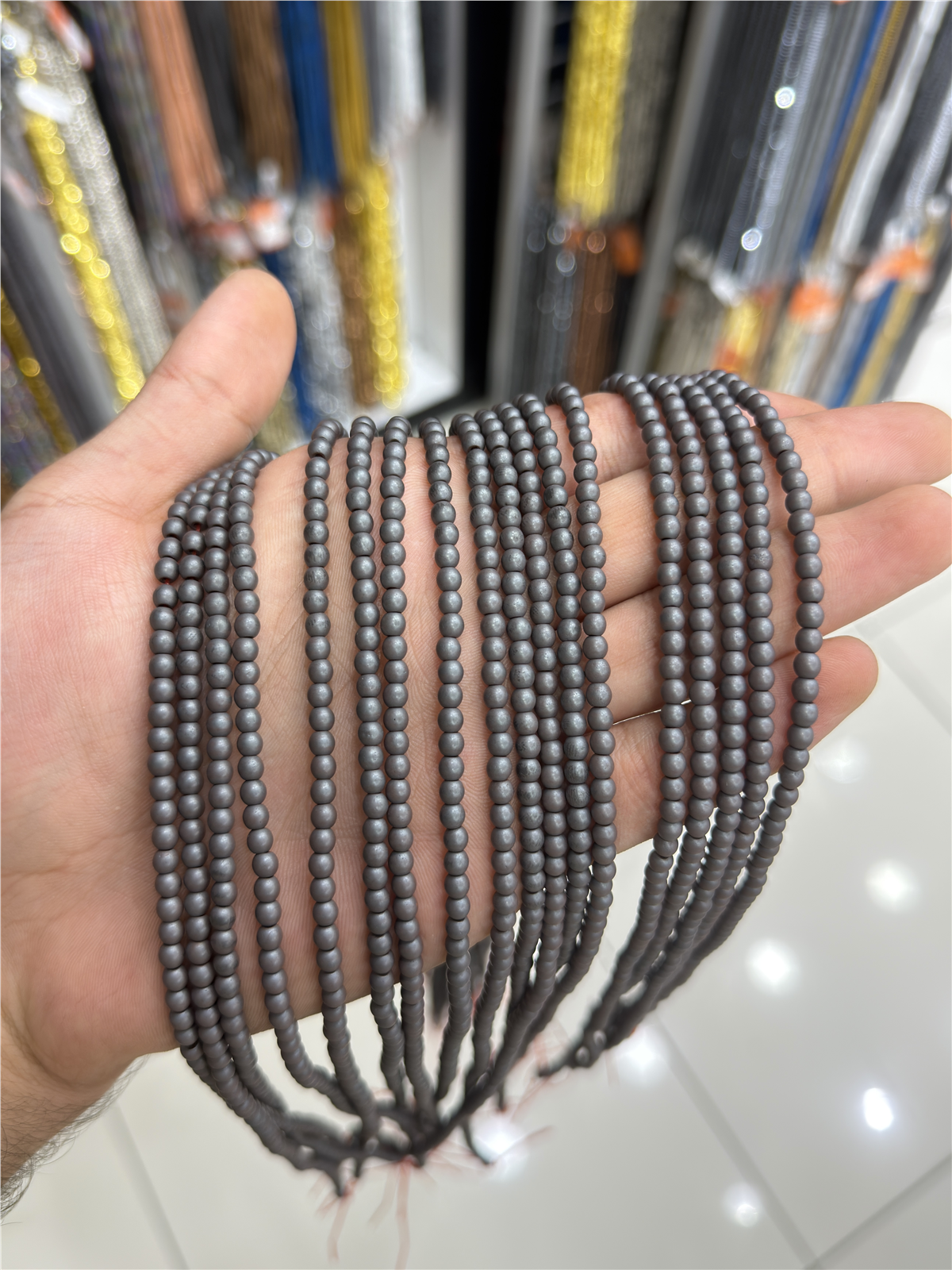 Hematit Taşı Küre Kesim Mat Gri 4mm Doğal Taş Dizi