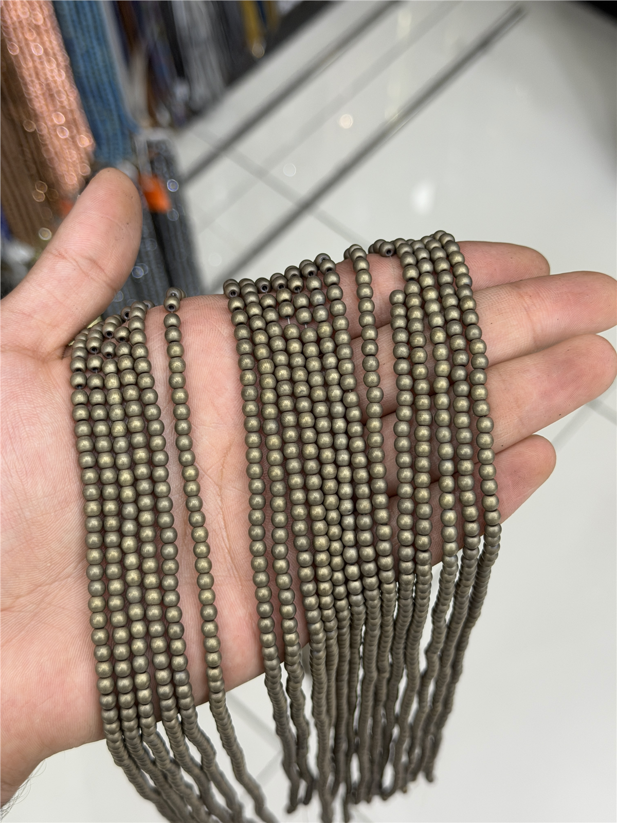 Hematit Taşı Küre Kesim Mat Sarı 4mm Doğal Taş Dizi