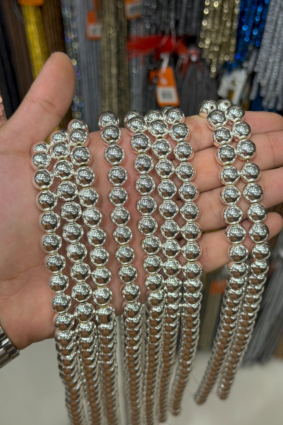 Hematit Taşı Küre Kesim Parlak Füme 10mm Doğal Taş Dizi