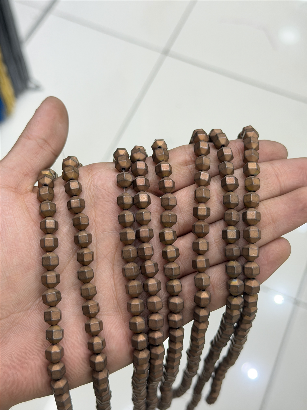 Hematit Taşı Özel Kesim Mat Kahverengi 8x8mm Doğal Taş Dizi