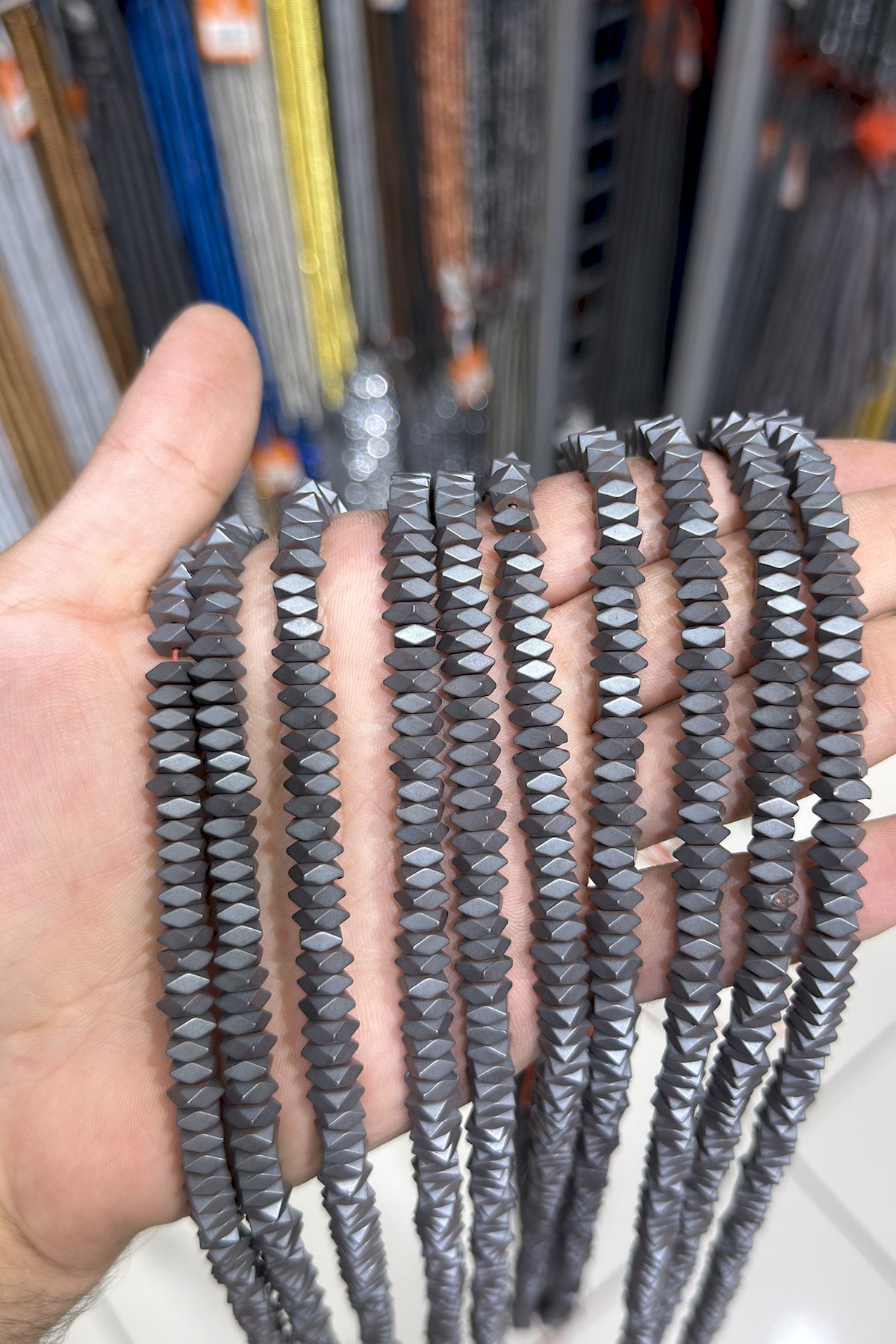 Hematit Taşı Rondela Kesim Mat Gri 6x3mm Doğal Taş Dizi