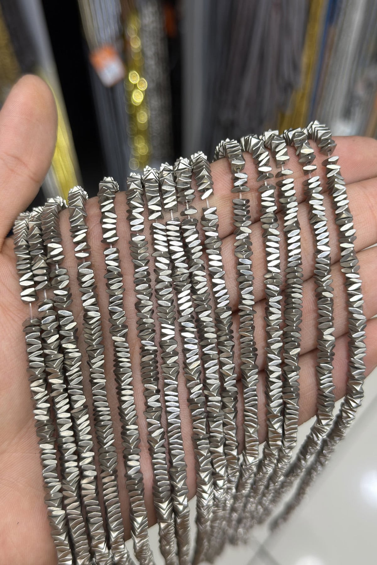 Hematit Taşı Rondela Kesim Mat Titanyum 4x2mm Doğal Taş Dizi