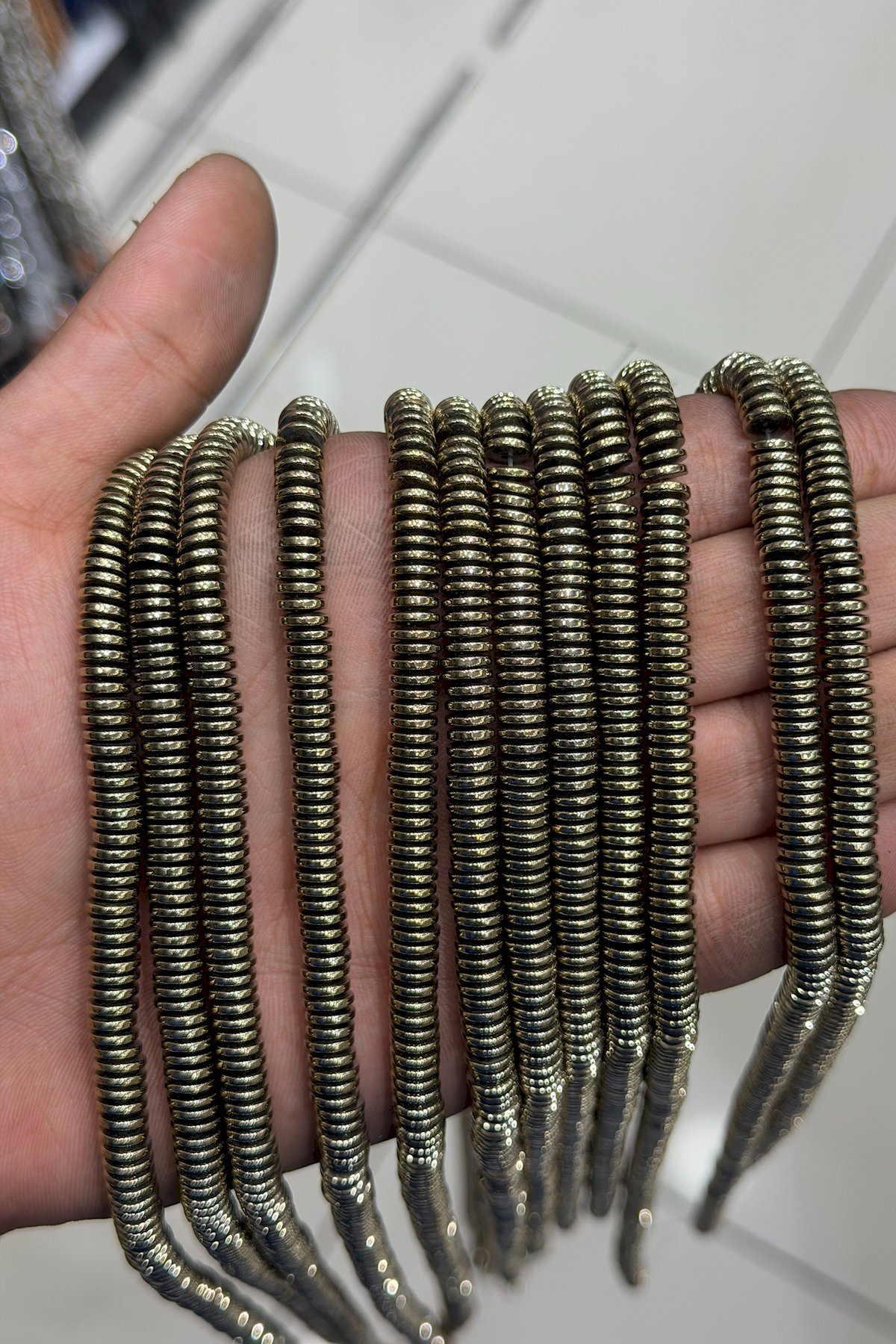 Hematit Taşı Rondela Kesim Parlak Antik Sarı 6x1mm Doğal Taş Dizi
