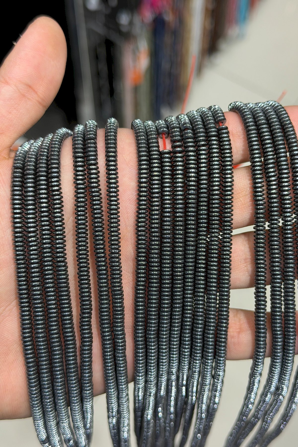 Hematit Taşı Rondela Kesim Parlak Füme 4x1mm Doğal Taş Dizi