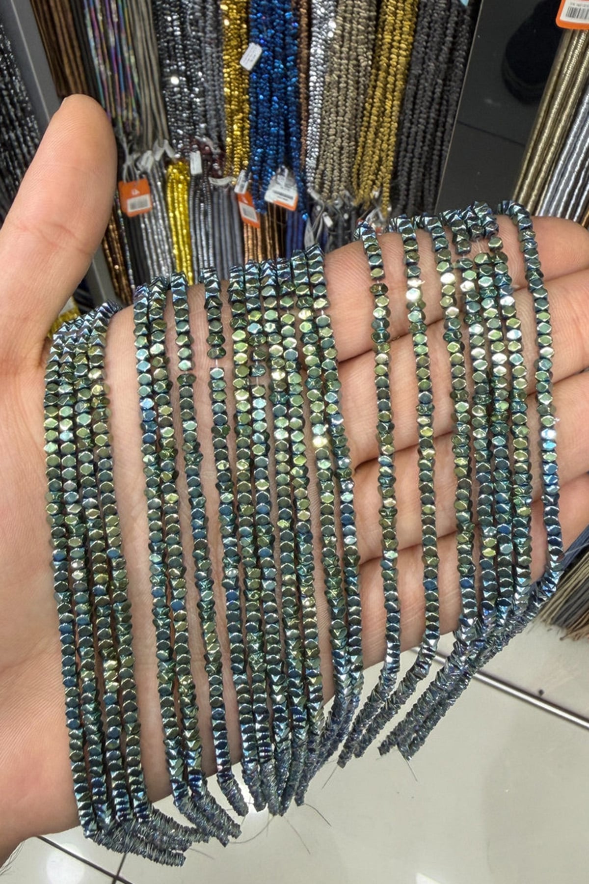 Hematit Taşı Rondela Kesim Parlak Yeşil 3x2mm Doğal Taş Dizi