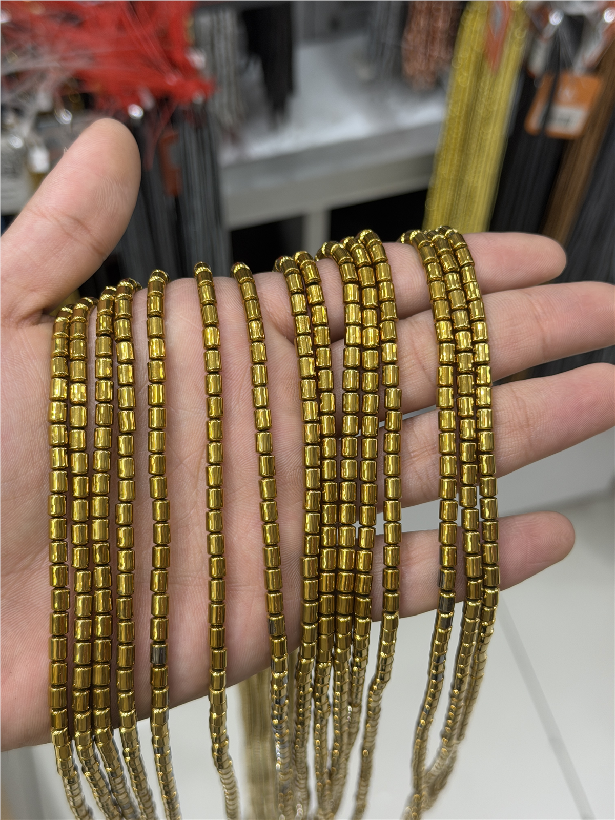 Hematit Taşı Silindir Kesim 4x5mm- Parlak Gold Doğal Taş Dizi