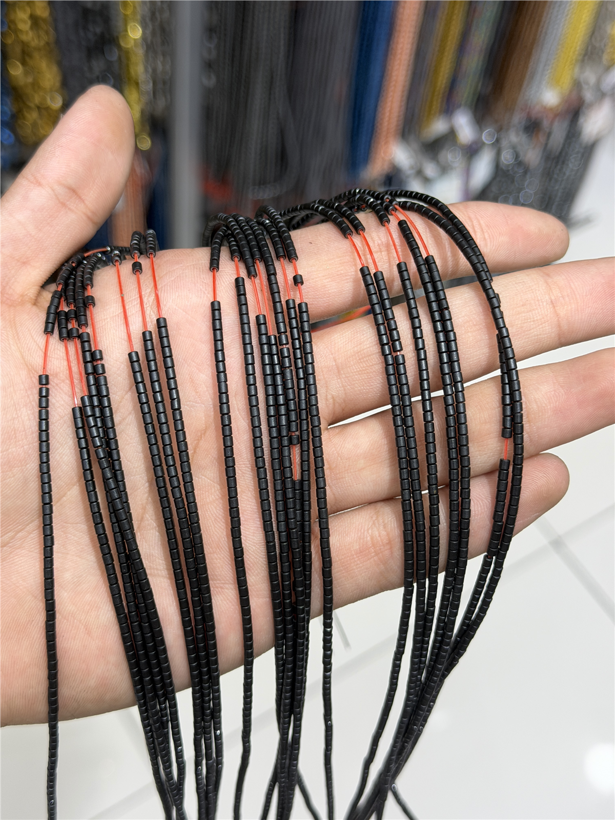 Hematit Taşı Silindir Kesim Mat Siyah 2mm Doğal Taş Dizi