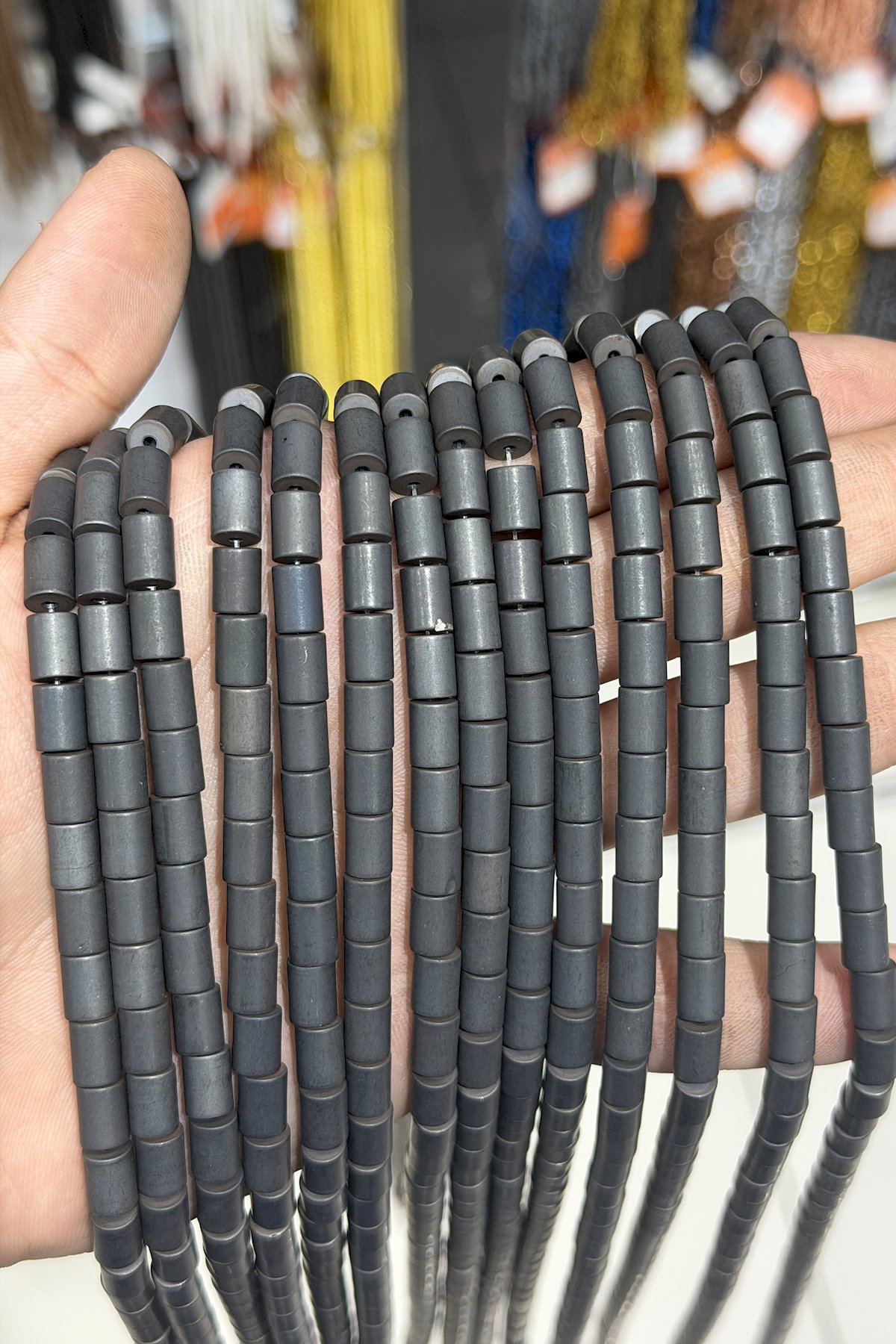 Hematit Taşı Silindir Kesim Mat Siyah 6x9mm Doğal Taş Dizi
