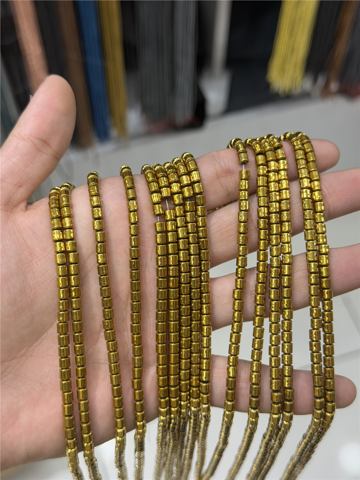 Hematit Taşı Silindir Kesim Parlak Gold 4mm Doğal Taş Dizi