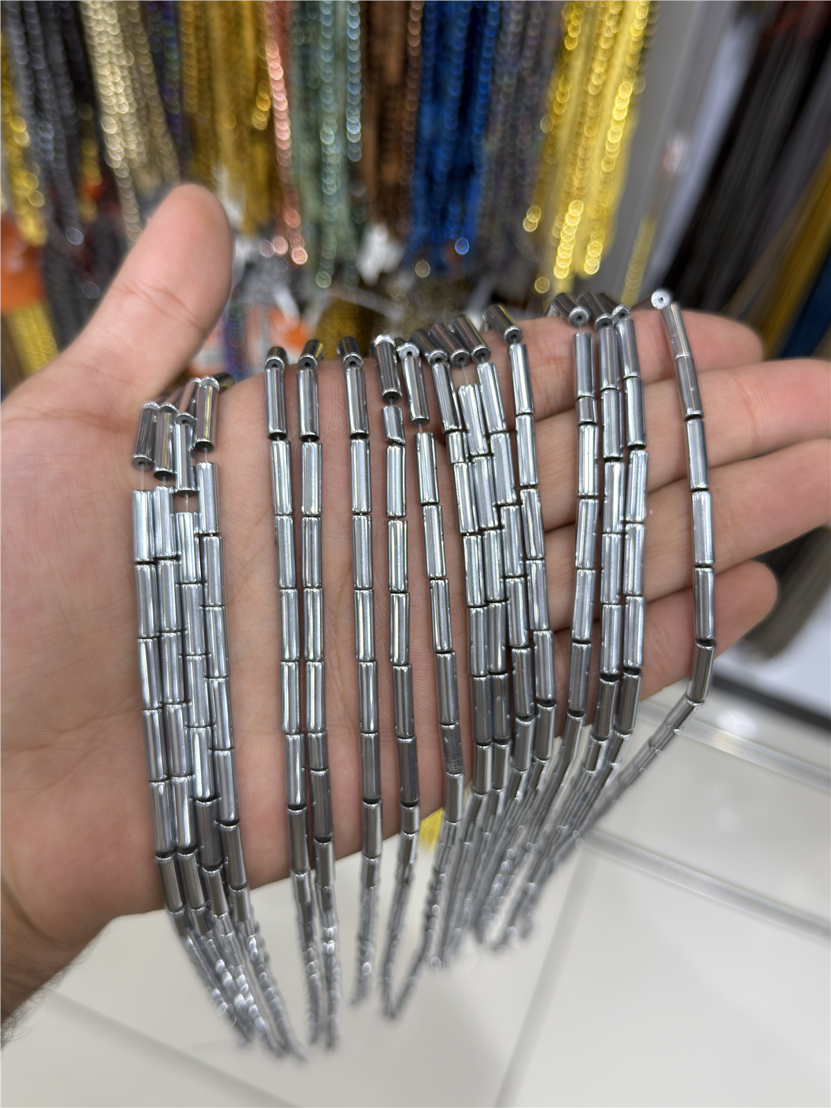 Hematit Taşı Silindir Kesim Parlak Gümüş 4x13mm Doğal Taş Dizi