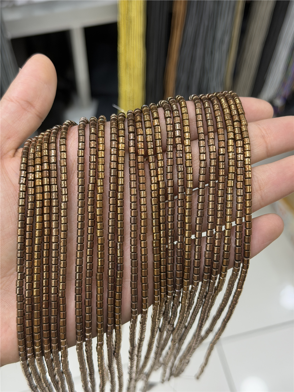 Hematit Taşı Silindir Kesim Parlak Kahverengi 3mm Doğal Taş Dizi