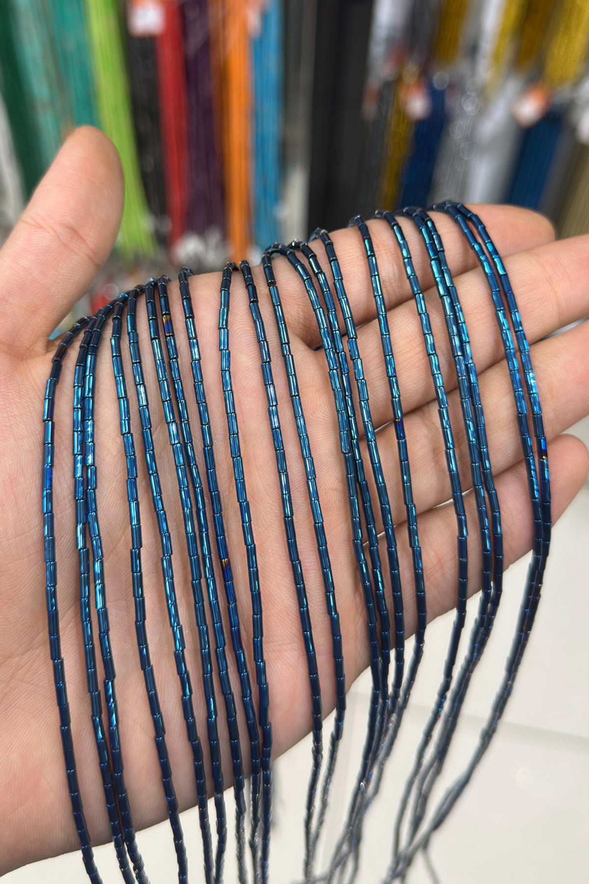 Hematit Taşı Silindir Kesim Parlak Mavi 2x4mm Doğal Taş Dizi