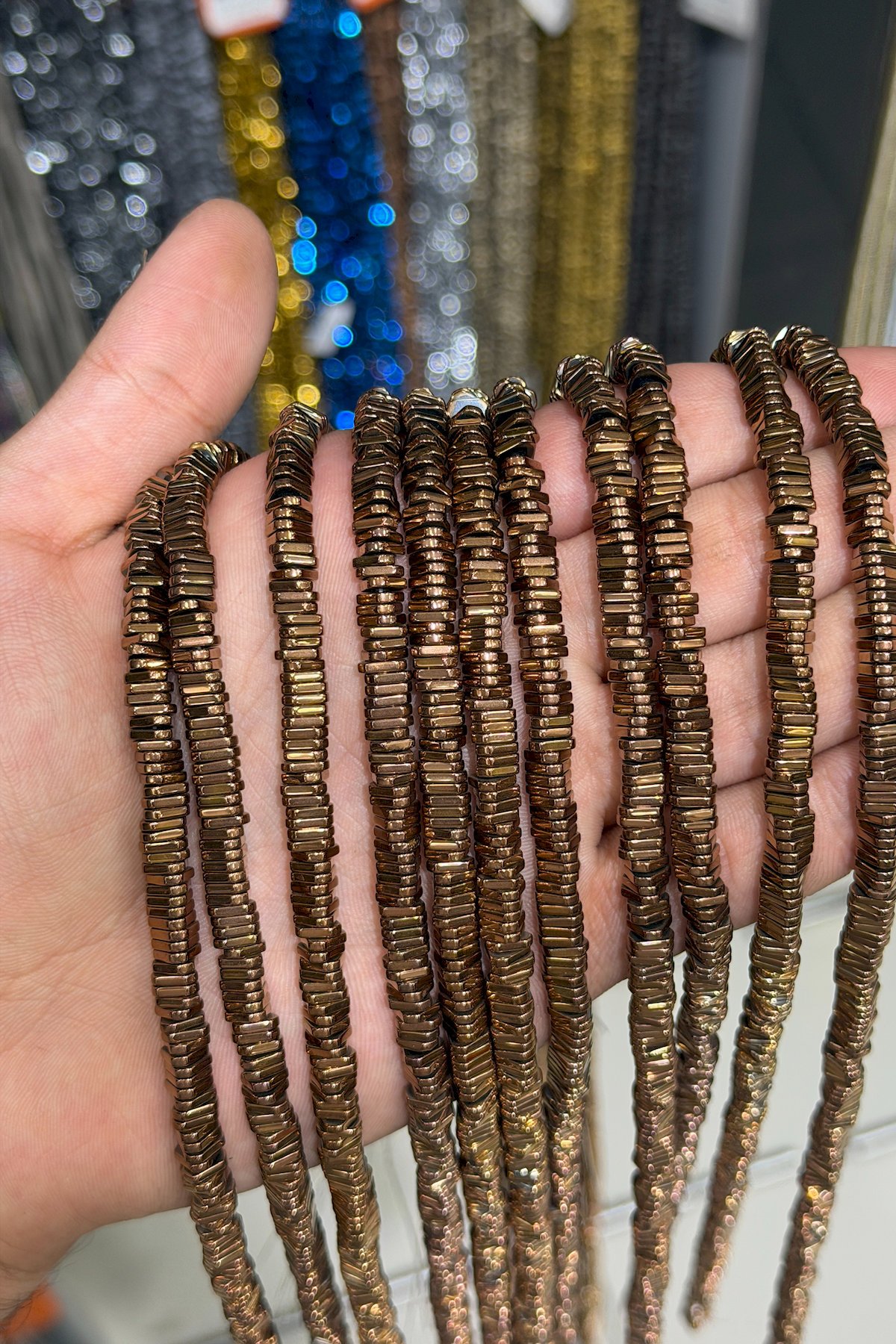 Hematit Taşı Üçgen Kesim Parlak Kahverengi 6x2mm Doğal Taş Dizi