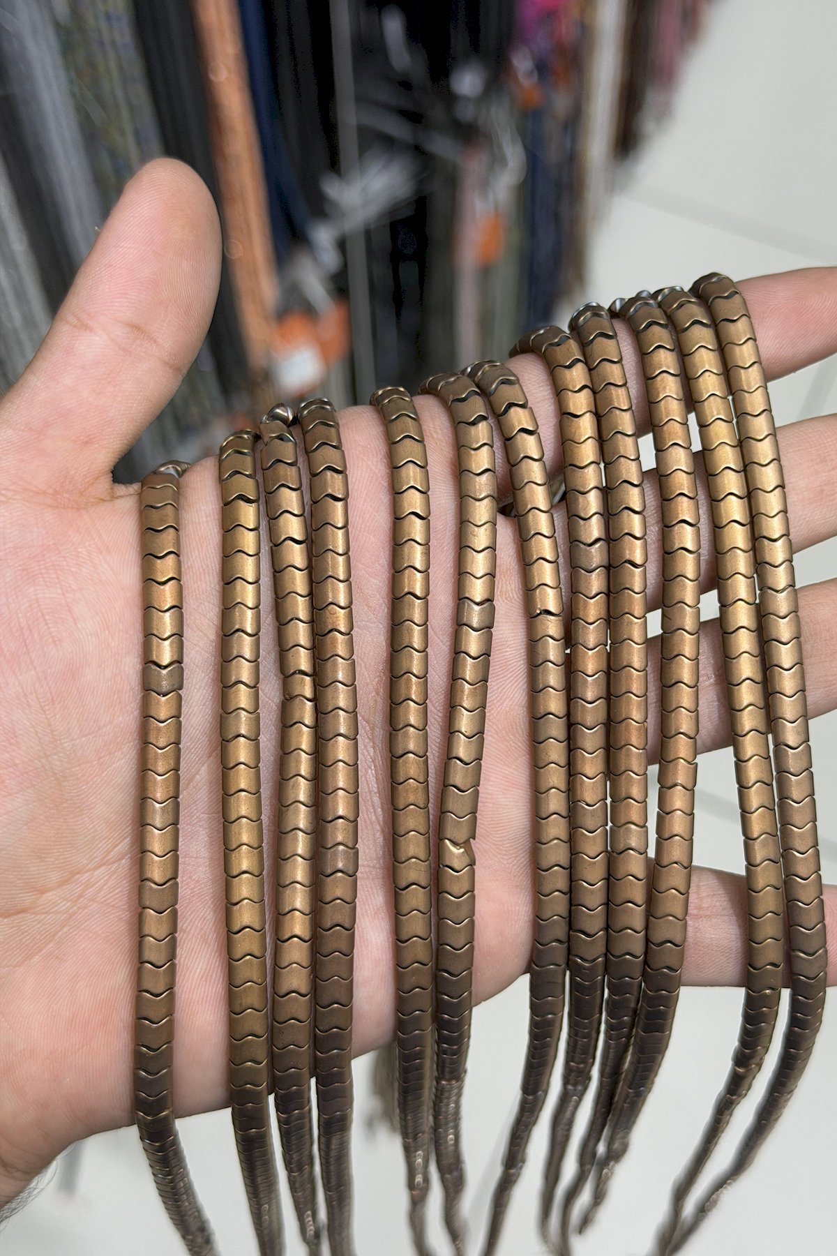 Hematit Taşı Yassı Balık Sırtı Kesim Mat Kahverengi 6x4mm Doğal Taş Dizi