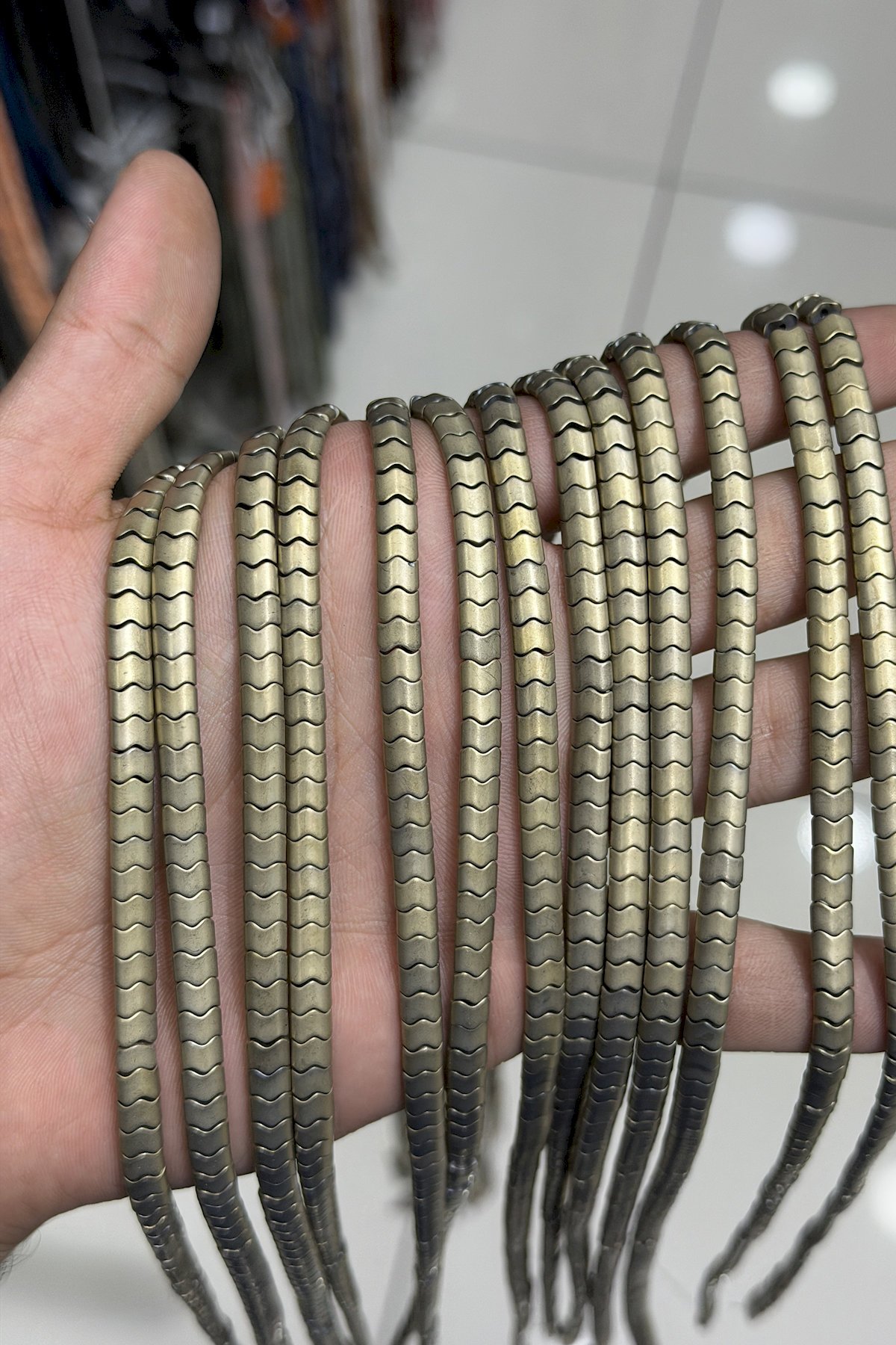 Hematit Taşı Yassı Balık Sırtı Kesim Sarı 6x4mm Doğal Taş Dizi