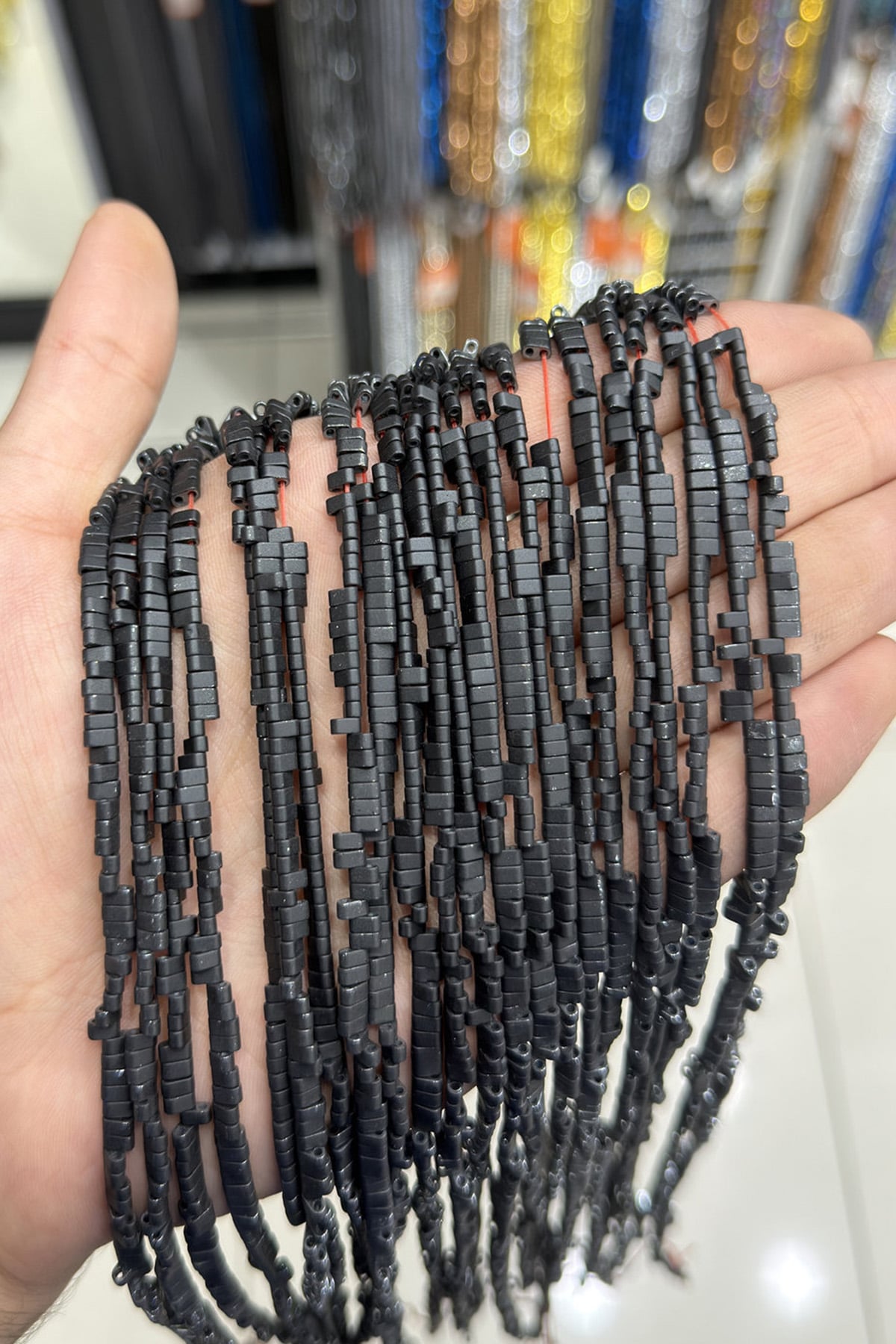 Hematit Taşı Yassı Dikdörtgen Kesim Mat Siyah 4x2mm Doğal Taş Dizi