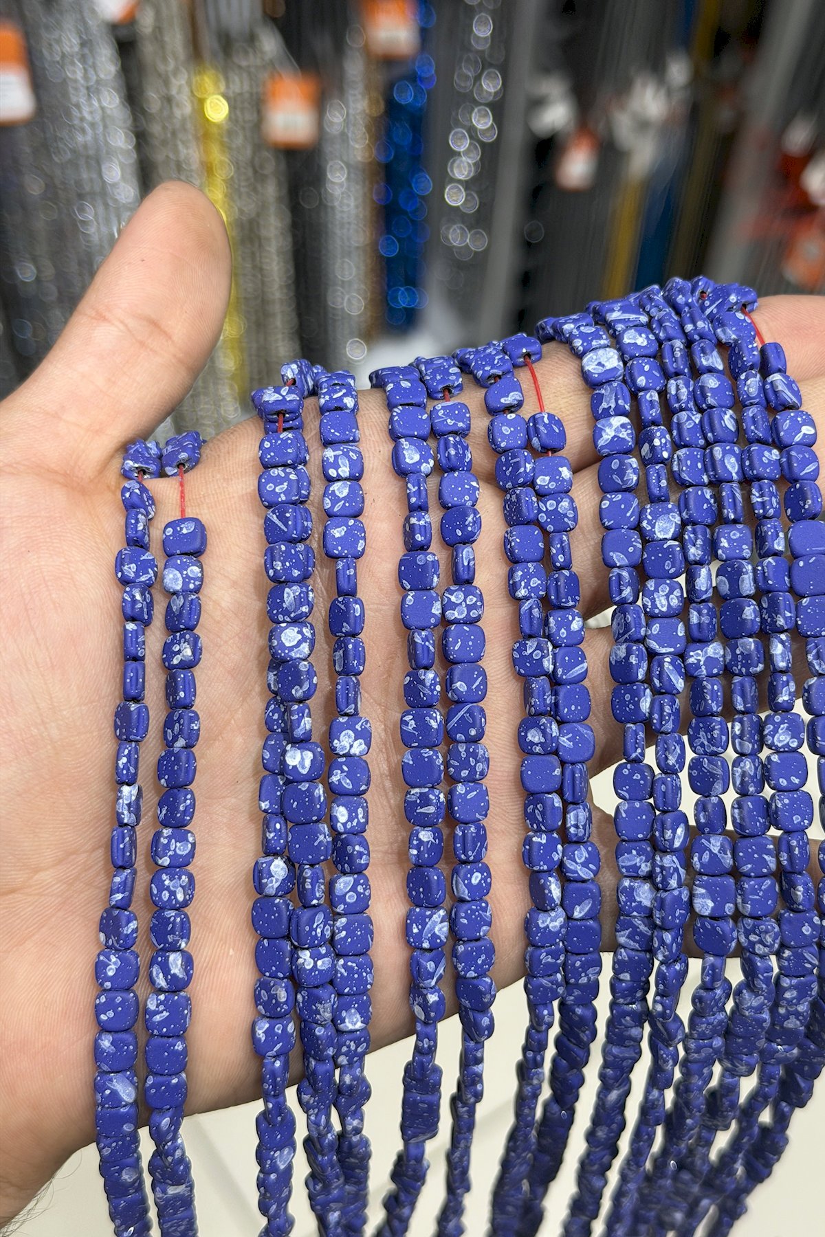 Hematit Taşı Yassı Kare Kanallı Kesim Mat Mor 6x6mm Doğal Taş Dizi
