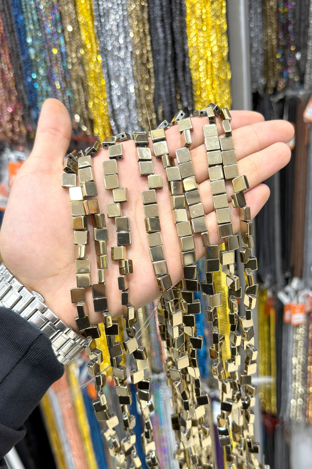 Hematit Taşı Yassı Kare Kesim 8x8mm- Parlak Antik Sarı Doğal Taş Dizi