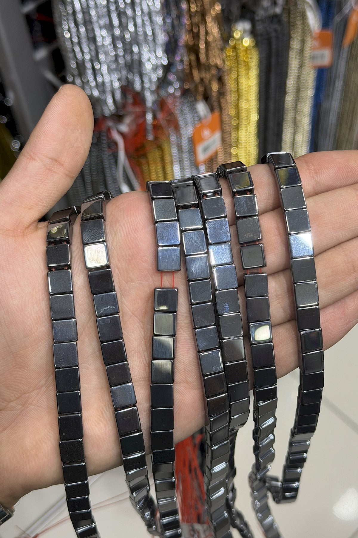 Hematit Taşı Yassı Kare Kesim 8x8mm- Parlak Füme Doğal Taş Dizi